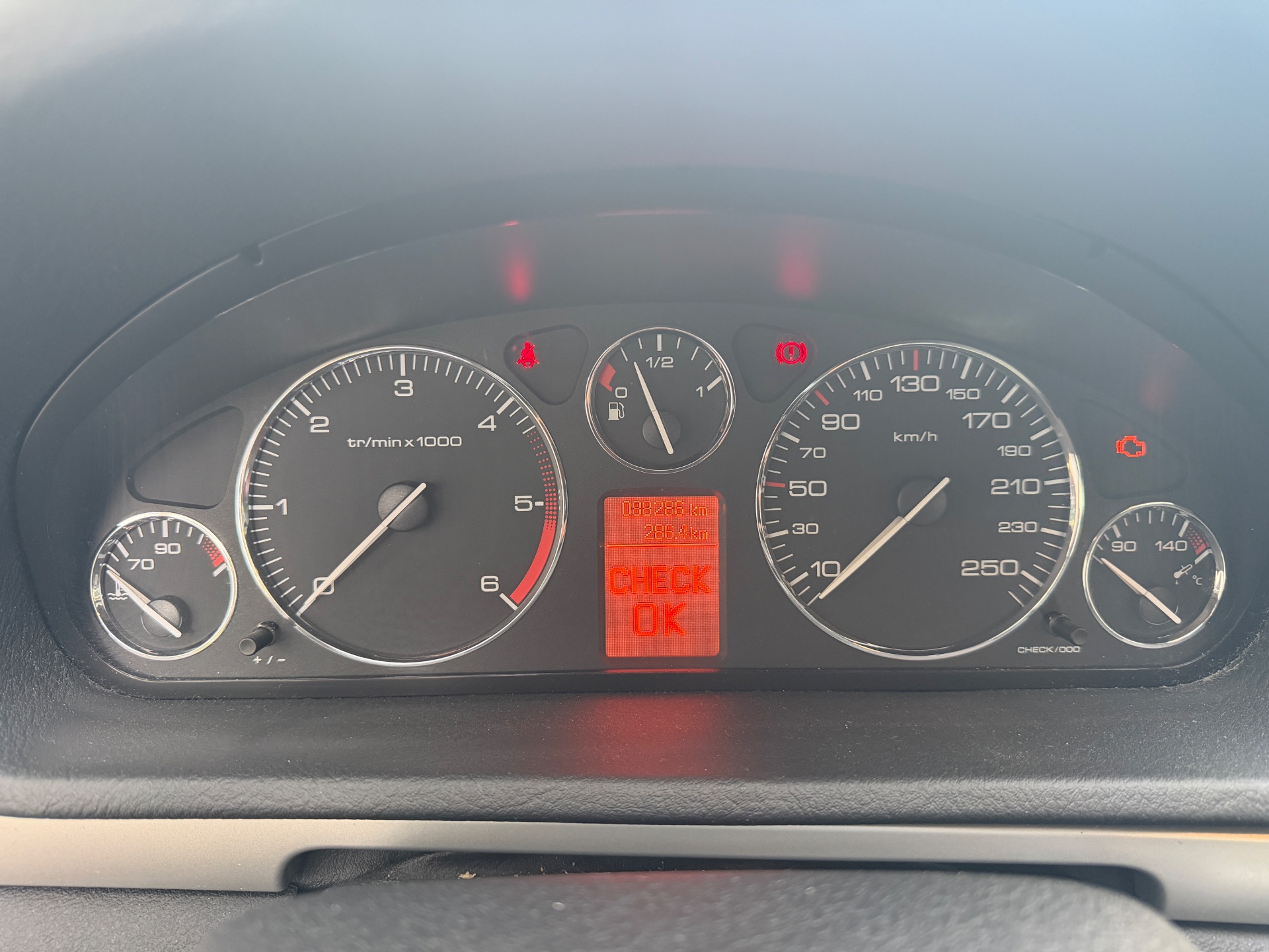 Peugeot 407 1.6 HDI 110ch “Confort Pack”