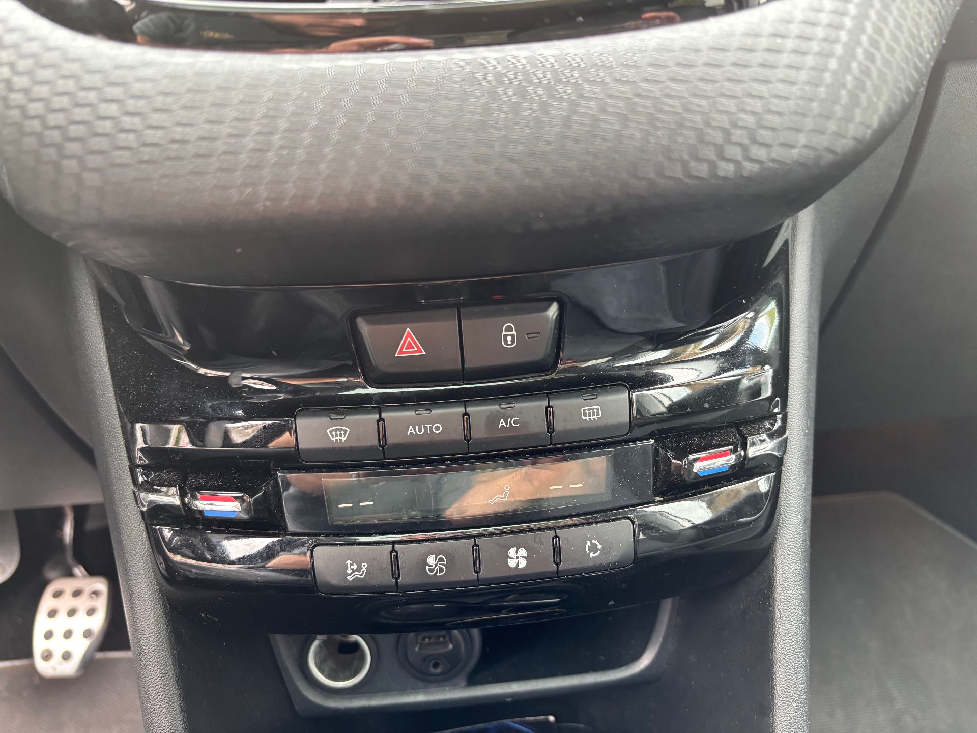 Peugeot 208 1.2 Purtech 110ch Allure
