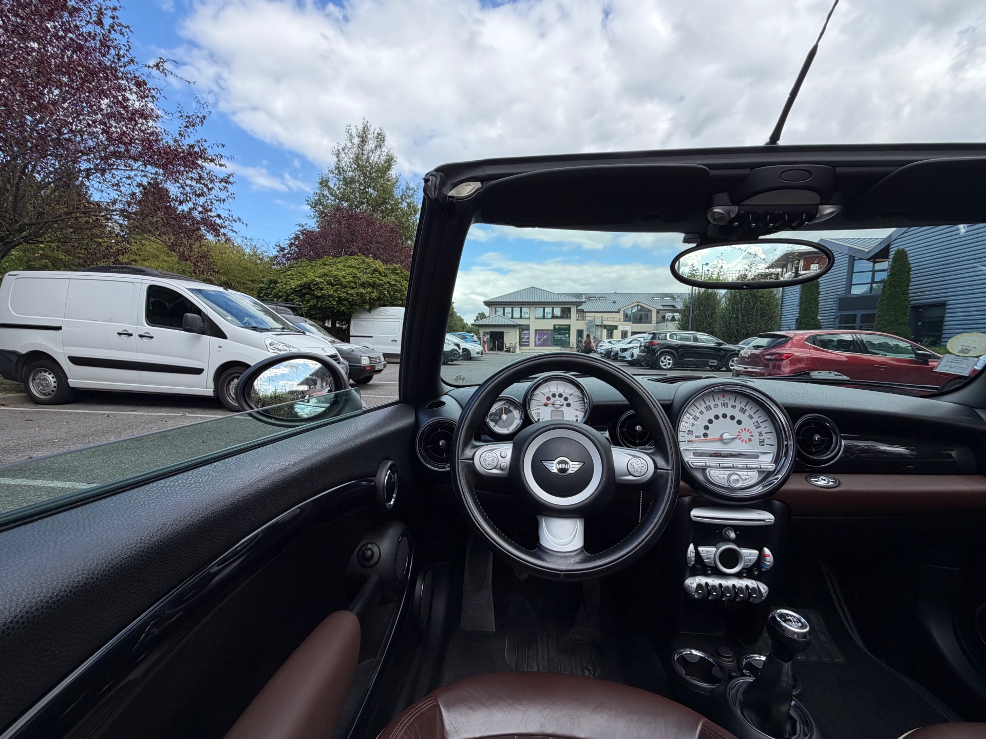 Mini Mini 2 Cabriolet Cooper 1.6 i 16V 120 cv 120ch CHILI