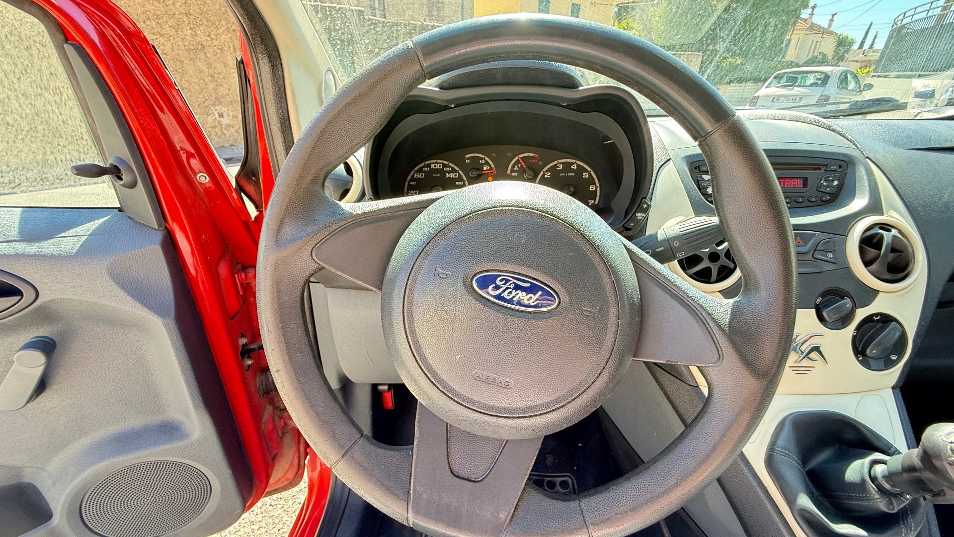 Ford Ka 1.2 ESSENCE 69ch TITANIUM