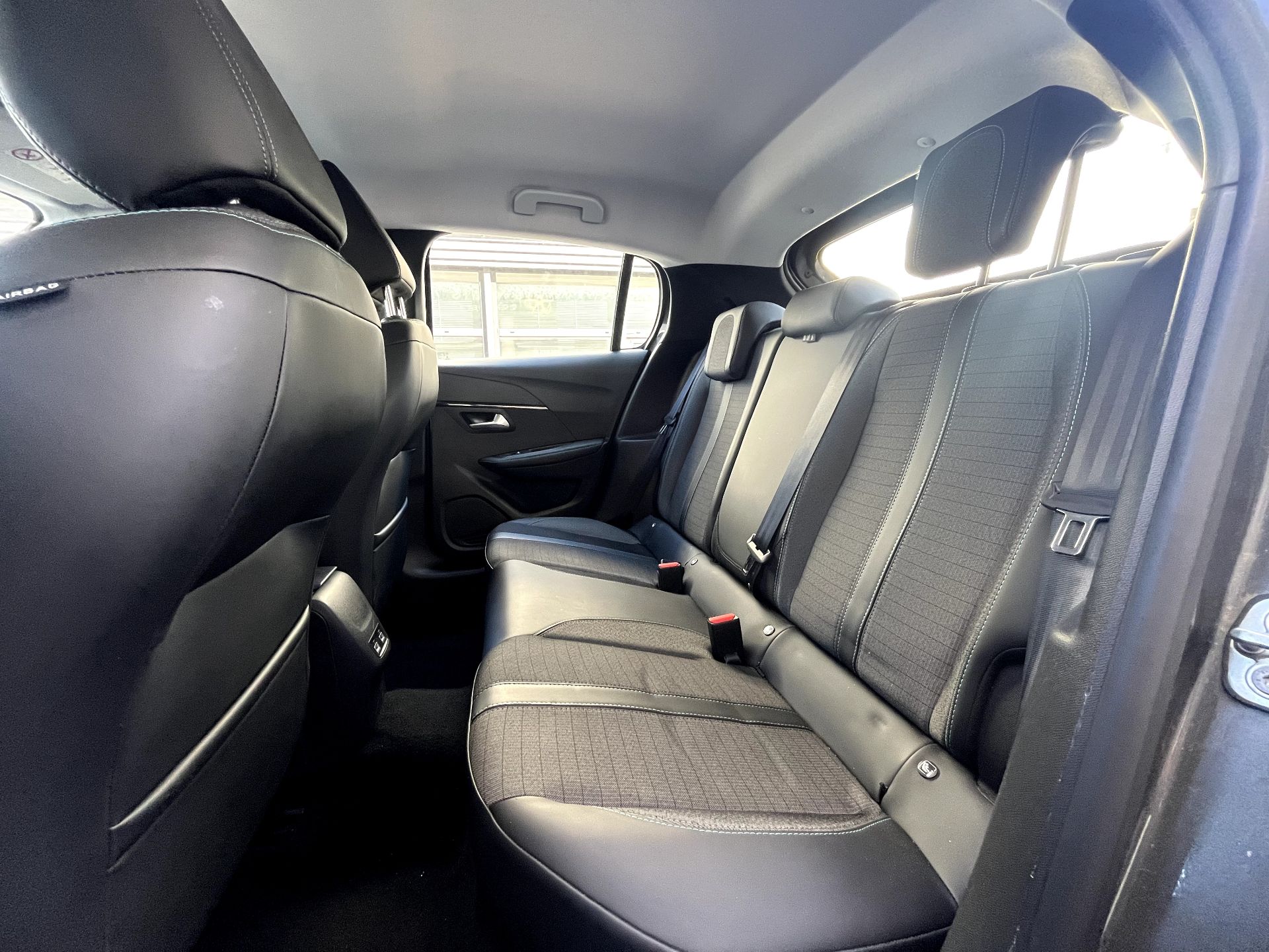 Peugeot 208 1.2 L 100ch Allur