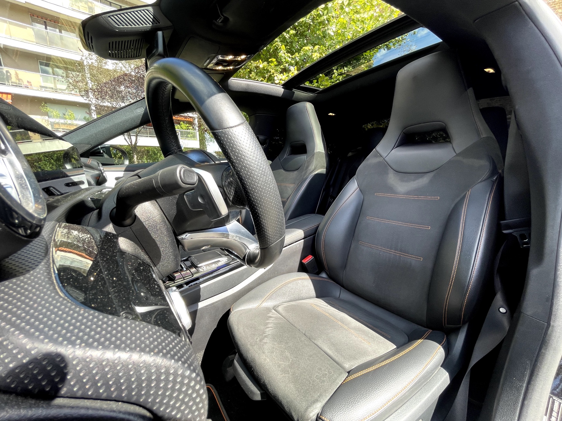 Mercedes-Benz CLA 200 1.3i 16V 7G-DCT 163ch AMG LINE