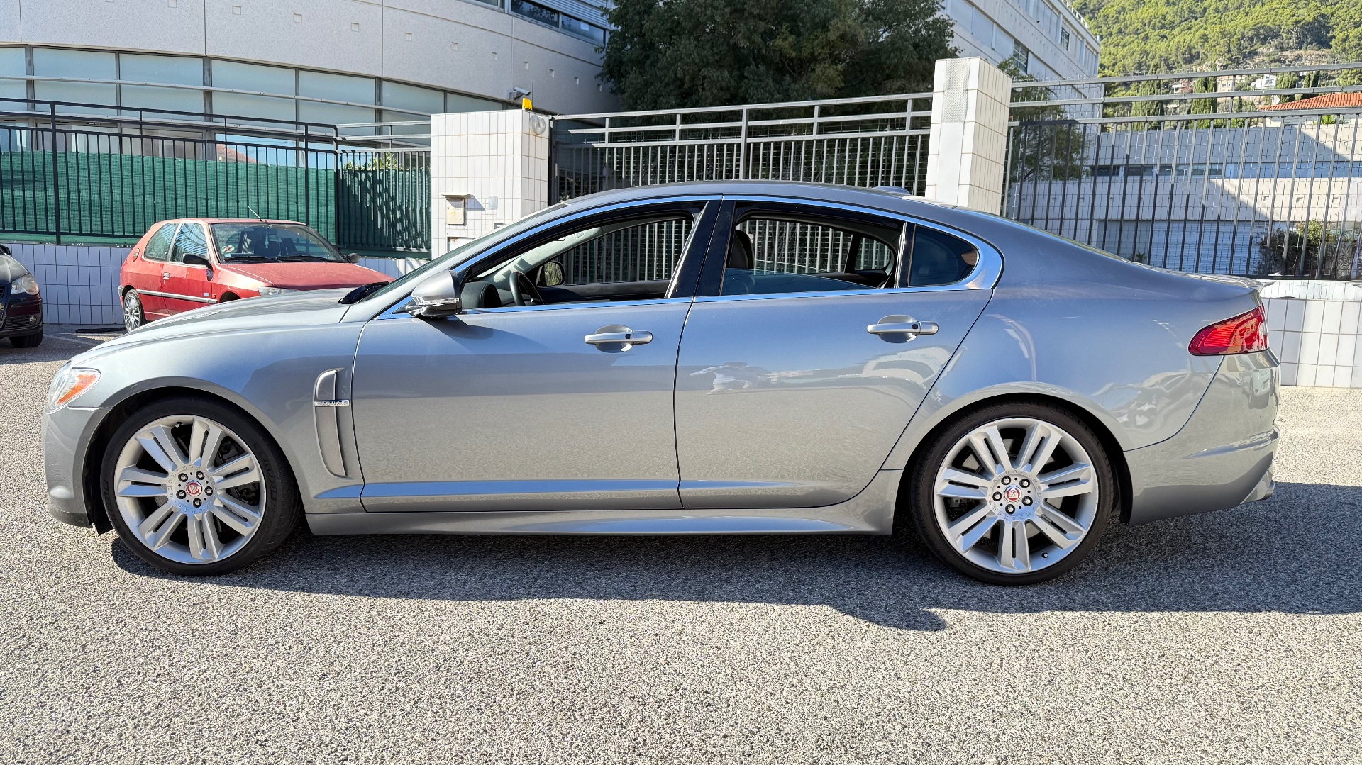 Jaguar XF 5.0 V8 510ch R SUPERCHARGED