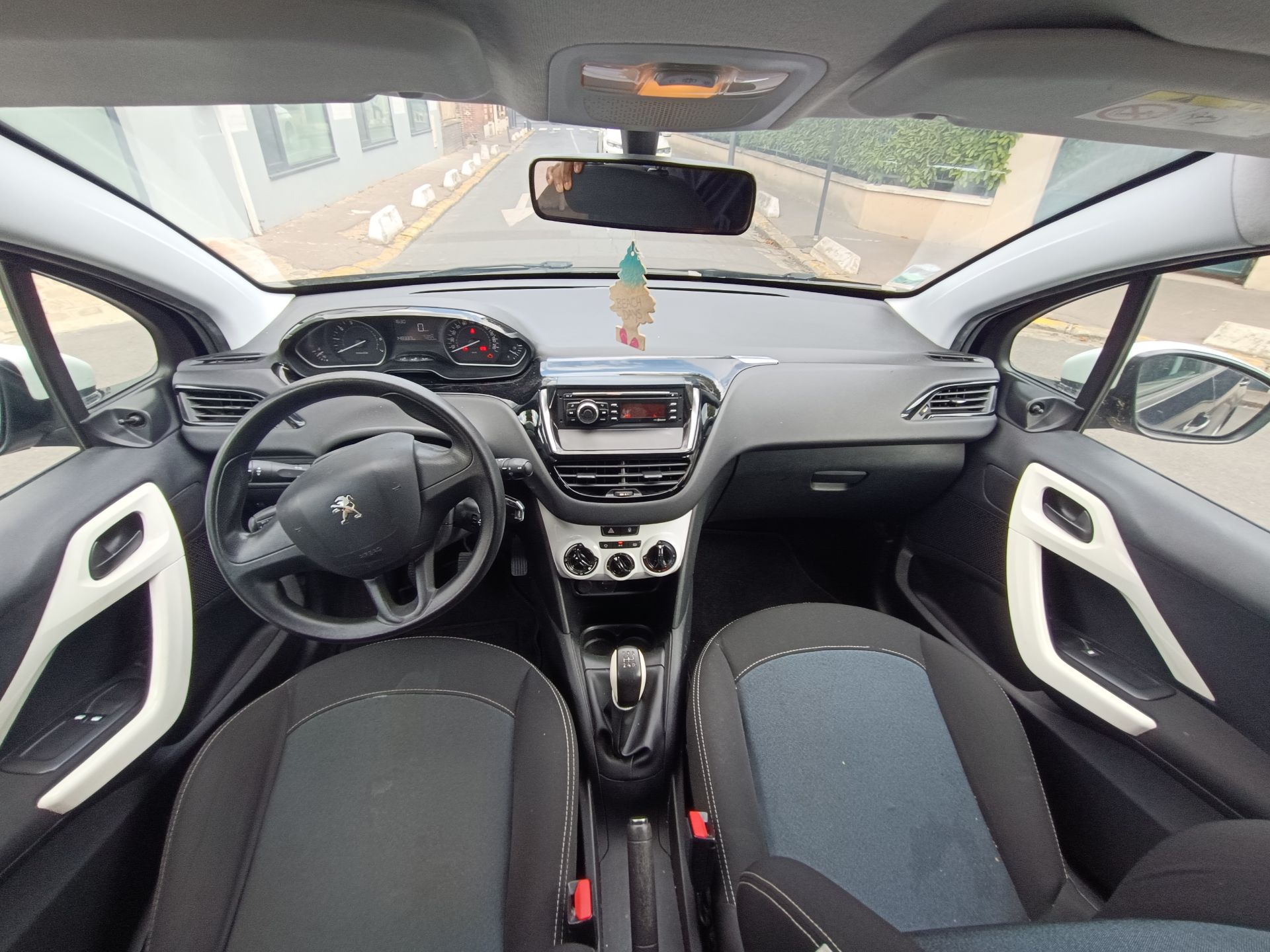 Peugeot 208 1.2 VTI 68ch Like
