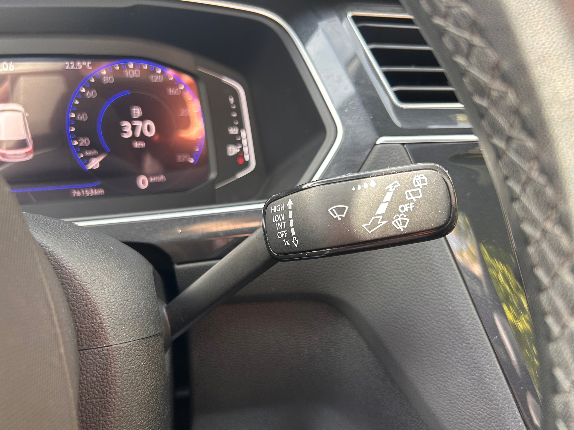 volkwasgen Tiguan 2.0L 150ch R line exclusive