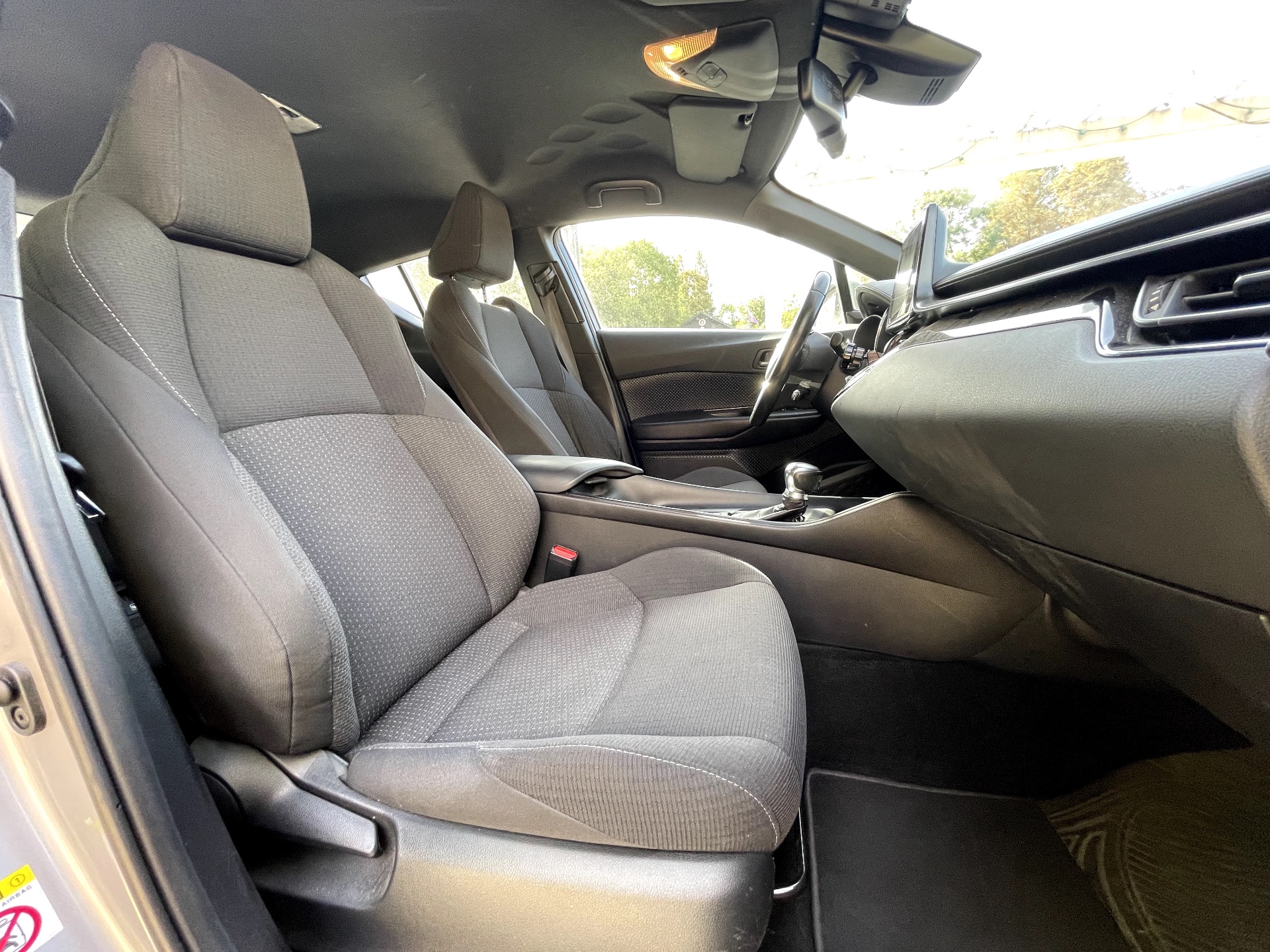 Toyota C-HR 1.8 VVT-i 16V 122ch DYNAMIC BUSINESS
