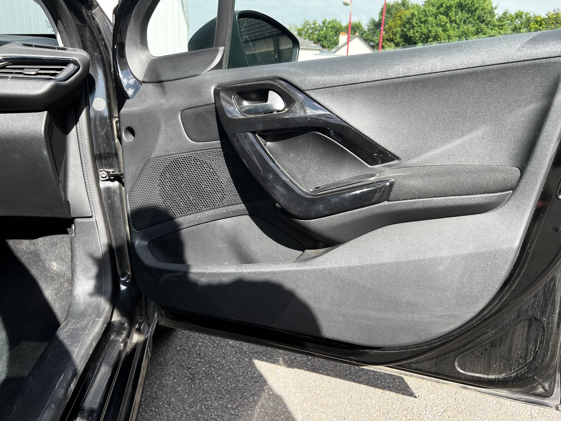 Peugeot 208 1.2 pure tech 82ch Allure