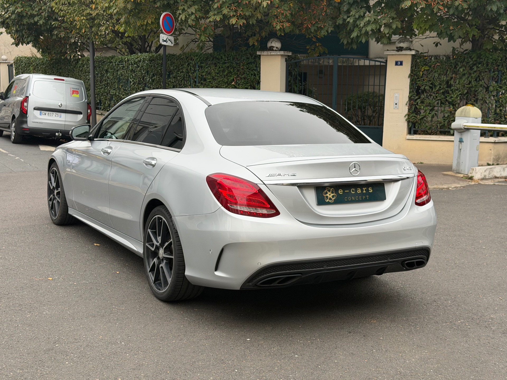 Mercedes-Benz Classe C 3.0 V6 biturbo 367ch 43 AMG