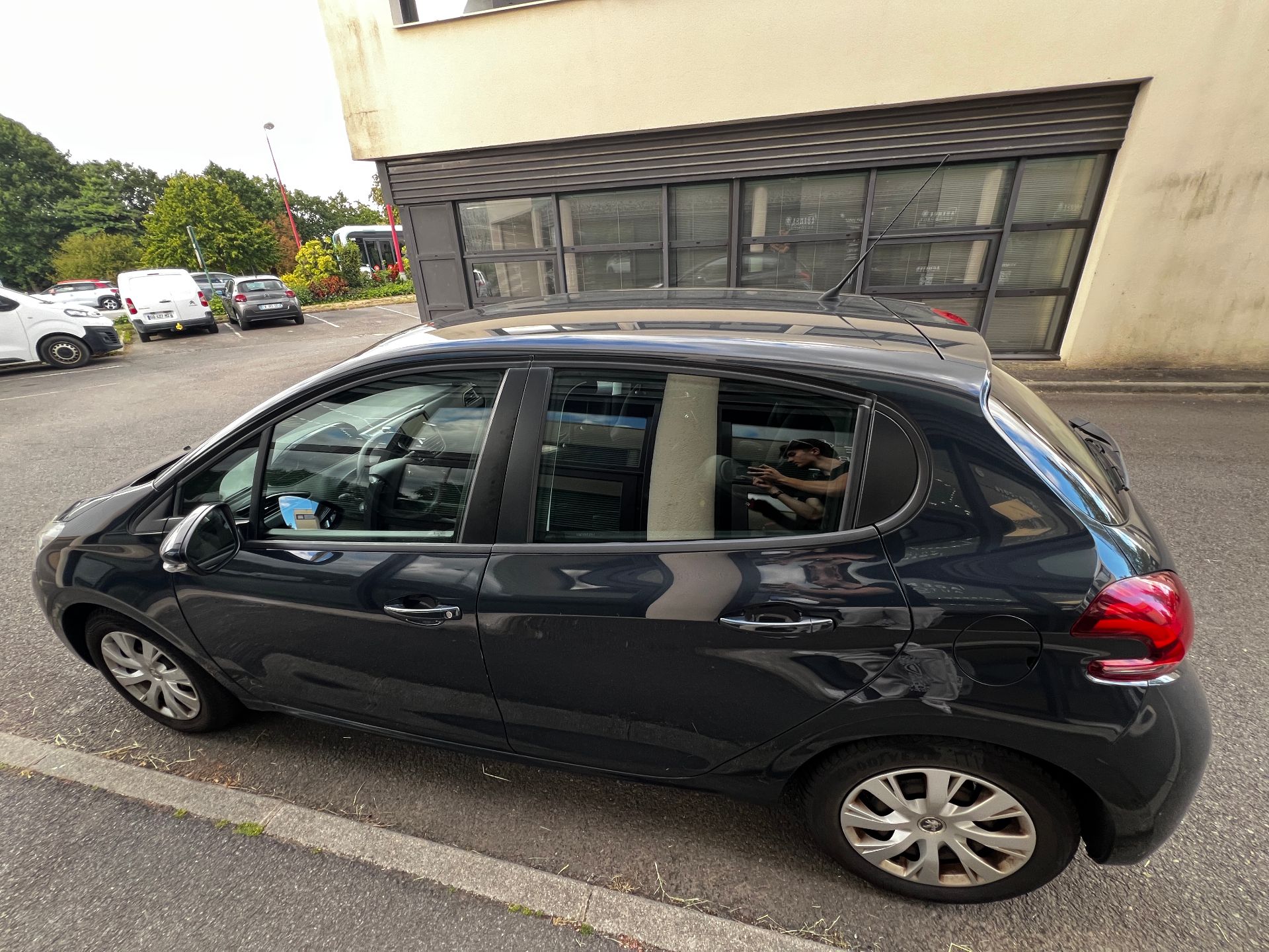 Peugoet 208 1.2 Pure tech 82ch ACTIVE
