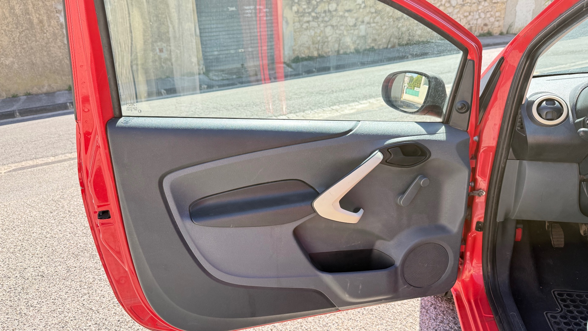 Ford Ka 1.2 ESSENCE 69ch TITANIUM