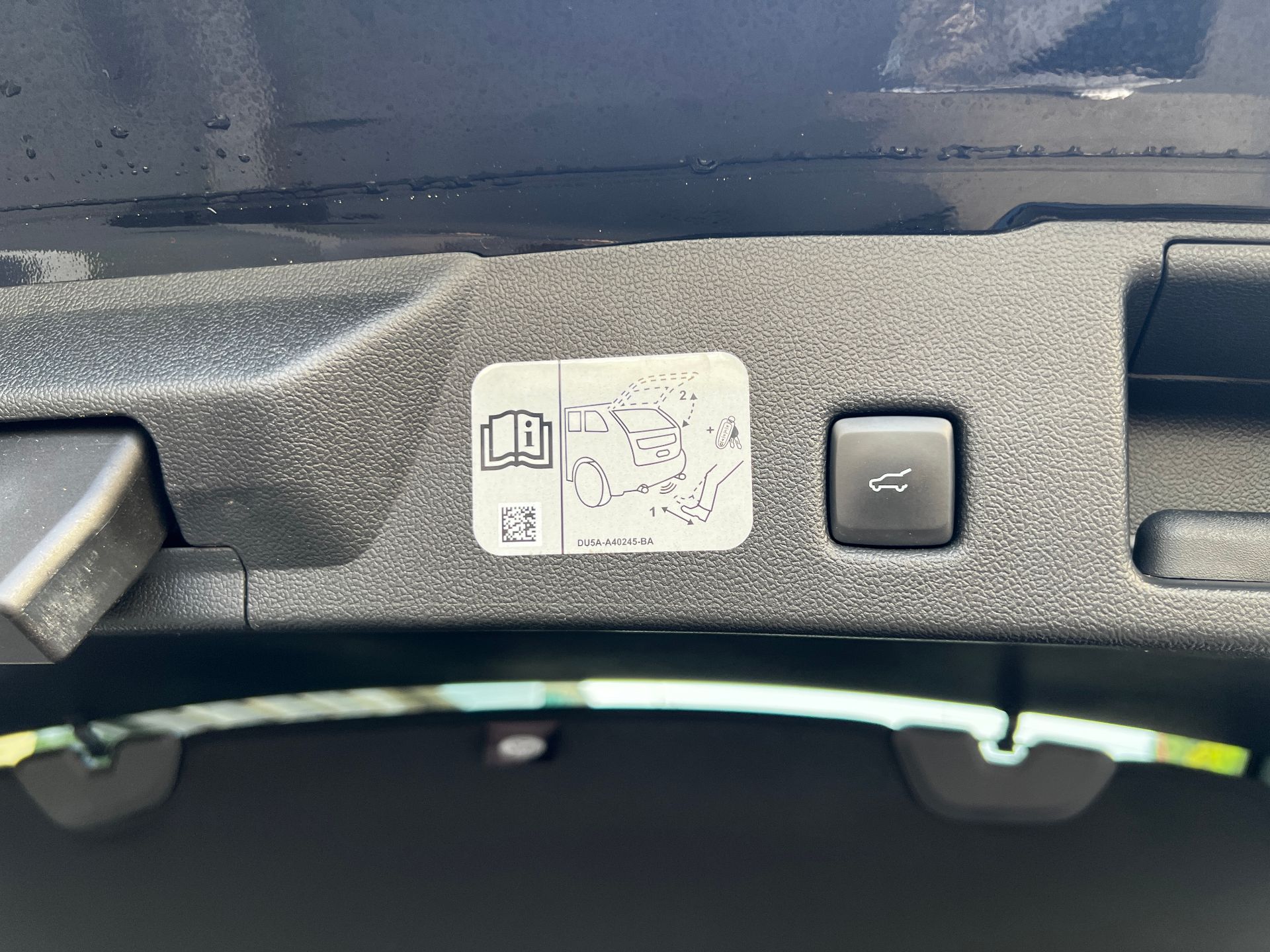 Ford Kuga 2.5 DURATEC HYBRID ST-LINE