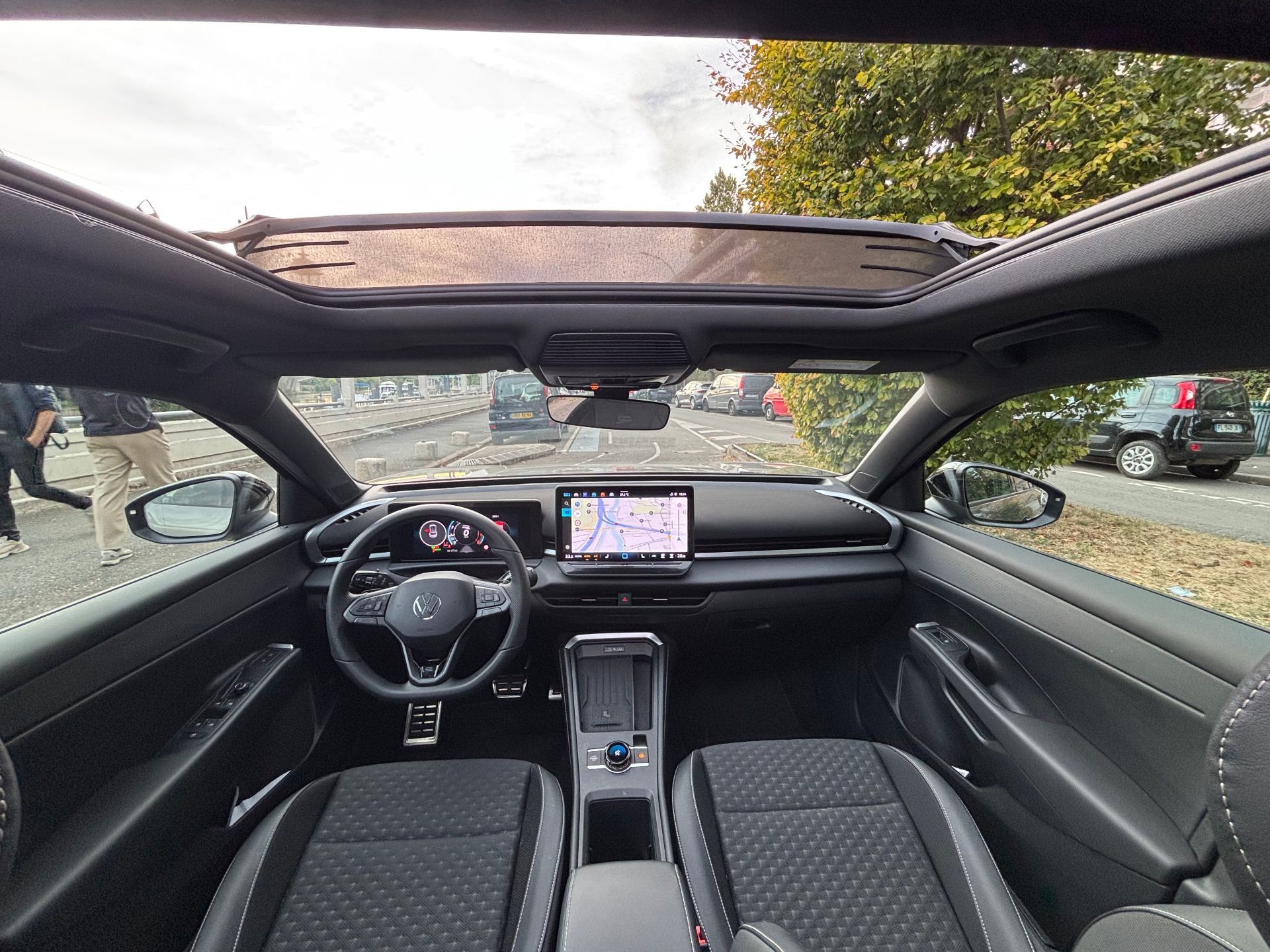 Volkswagen T-Roc 1.5 e-tsi 150ch R-line