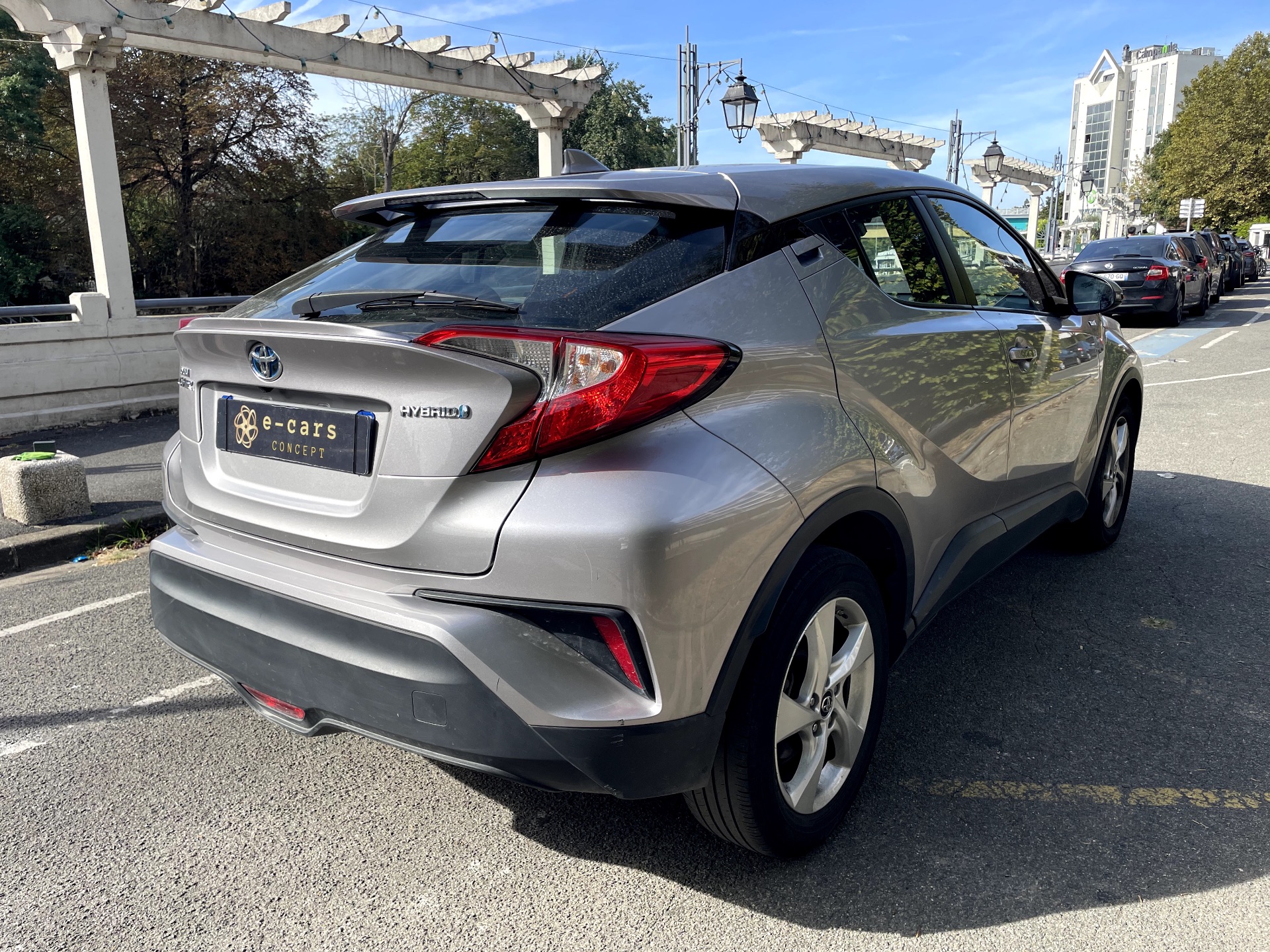 Toyota C-HR 1.8 VVT-i 16V 122ch DYNAMIC BUSINESS