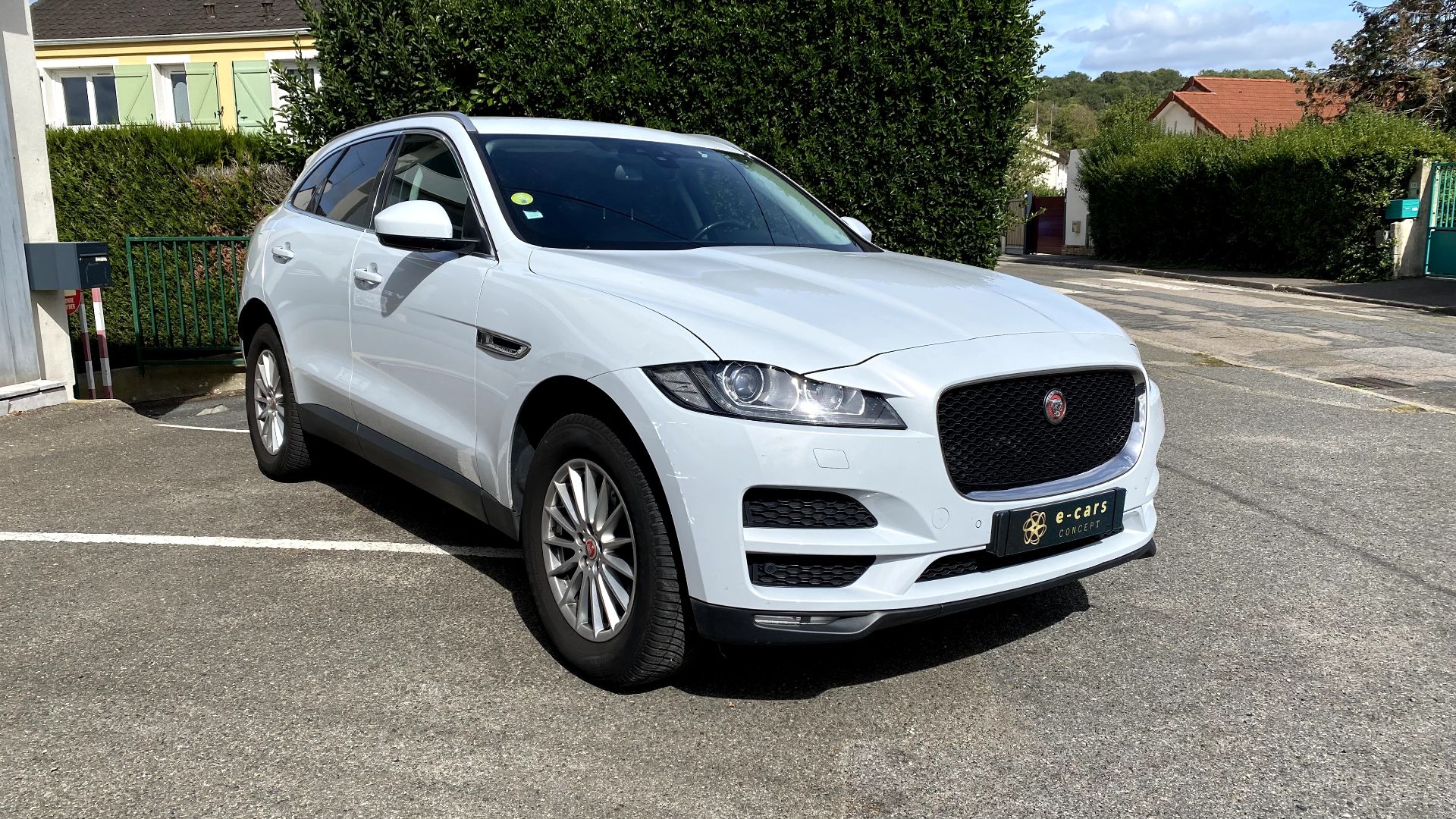 Jaguar F-Pace 2.0D 180ch Pure 4×4