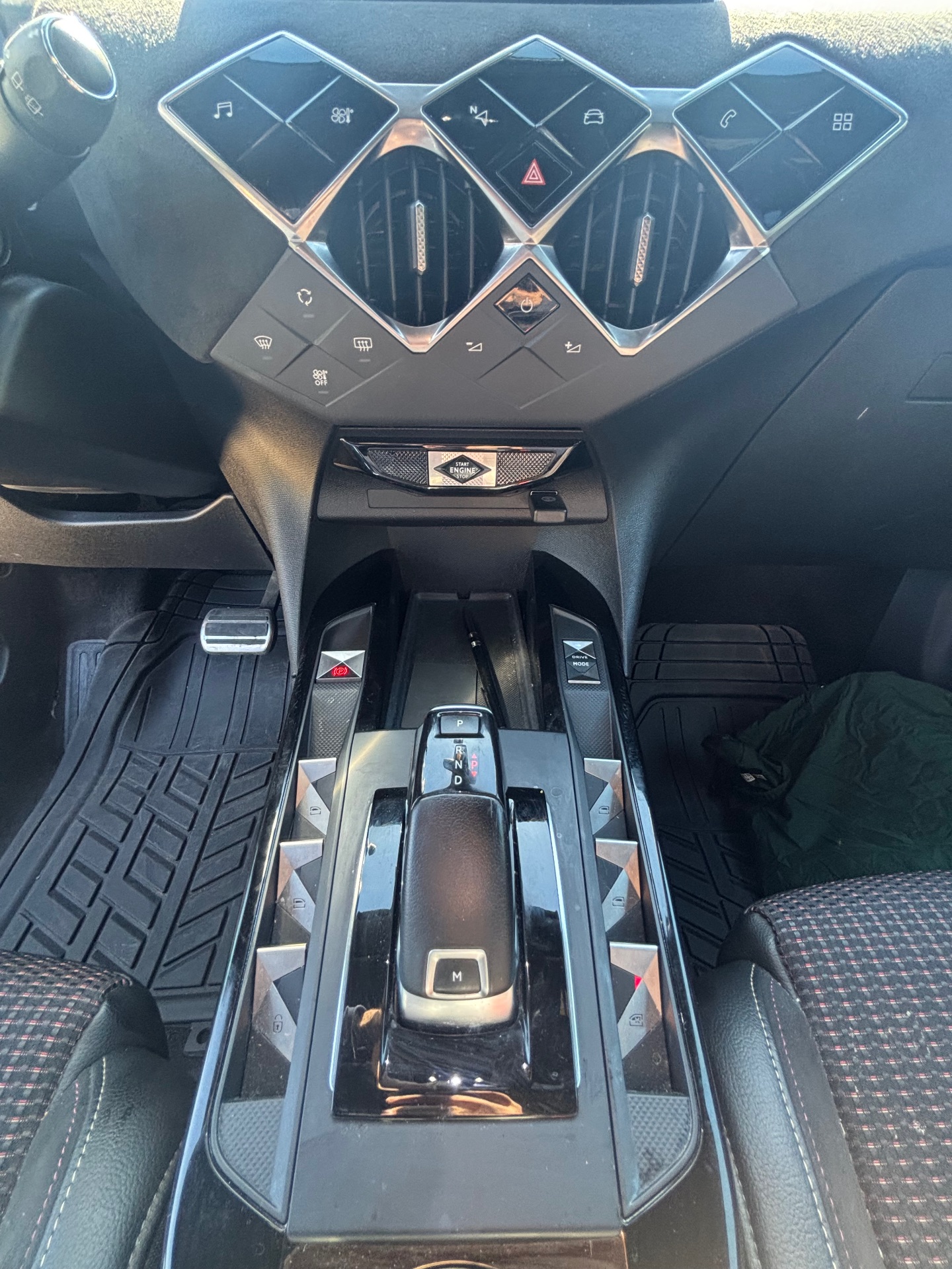 ds ds3 1.2 130ch performance line