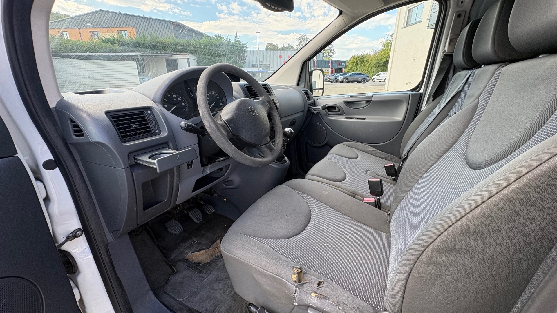 Peugeot Expert 2.0l HDI 136ch L2H1 cabine rallongé