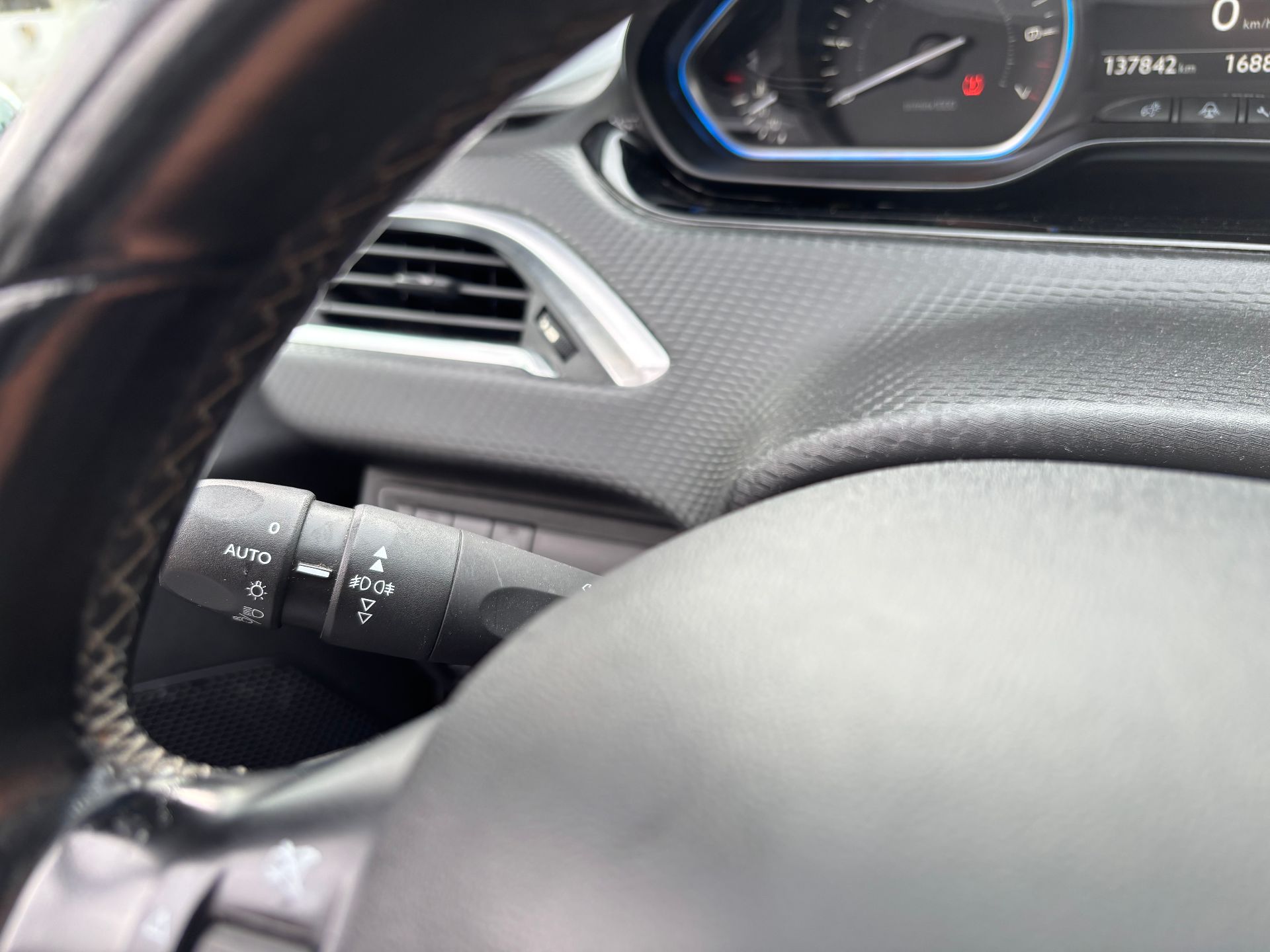 Peugeot 208 1.2 Purtech 110ch Allure