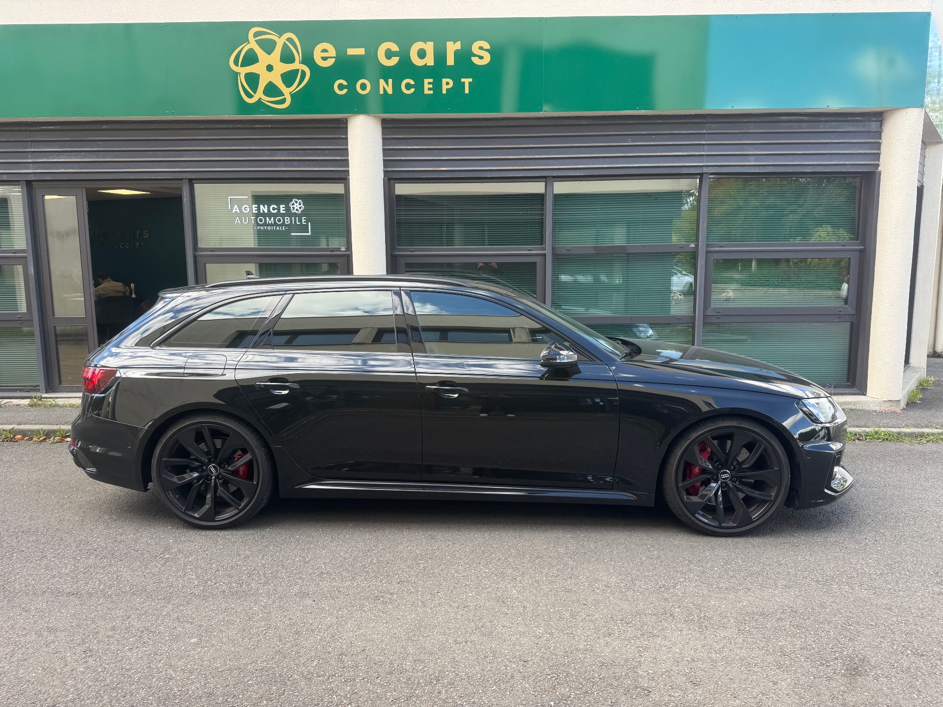 Audi RS4 V6 2.9 TFSI 450ch RS