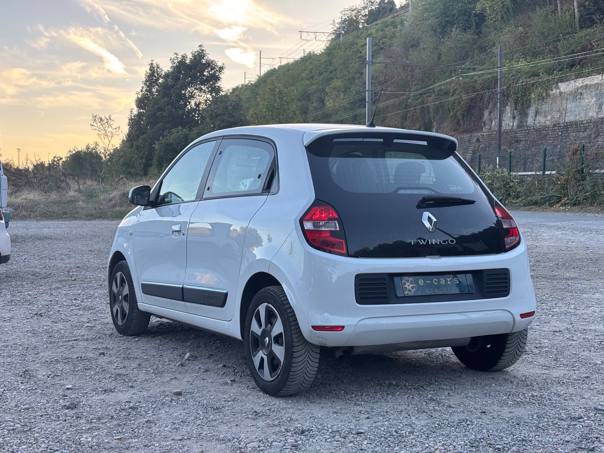 RENAULT TWINGO 1.0 TCE 70ch ZEN