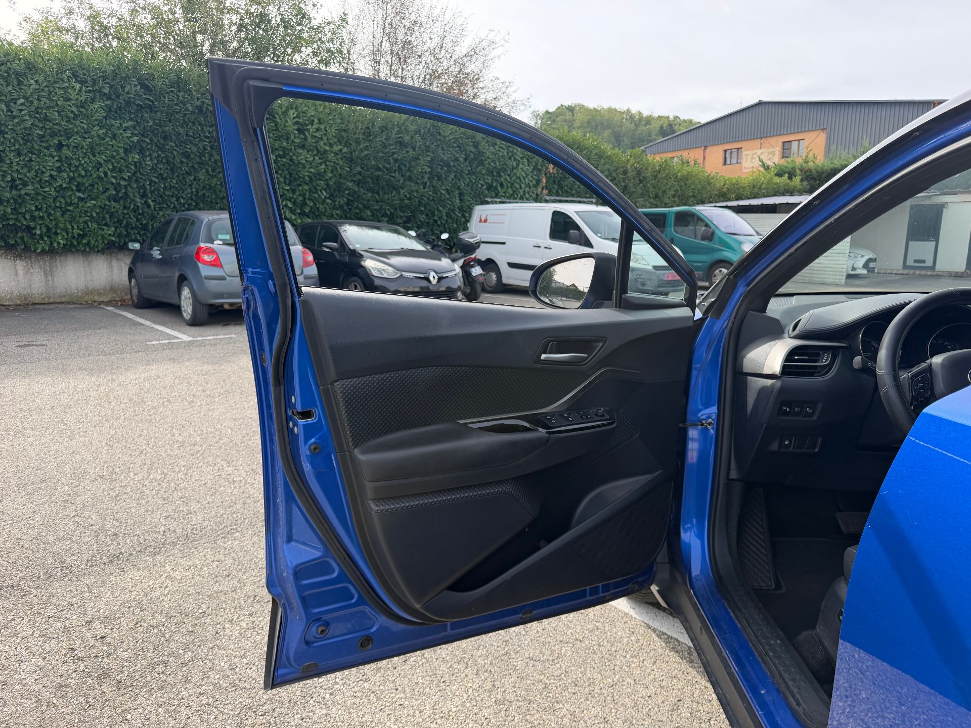 Toyota C-HR HYBRID