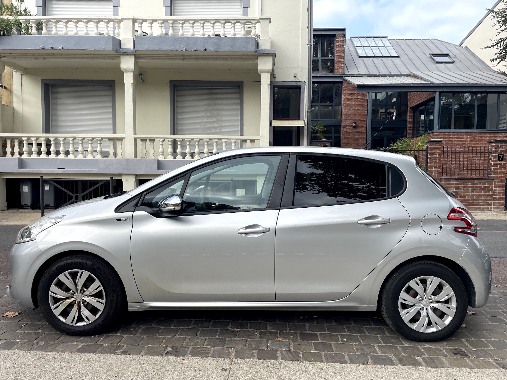 Peugeot 208 1.2 vti 82ch style