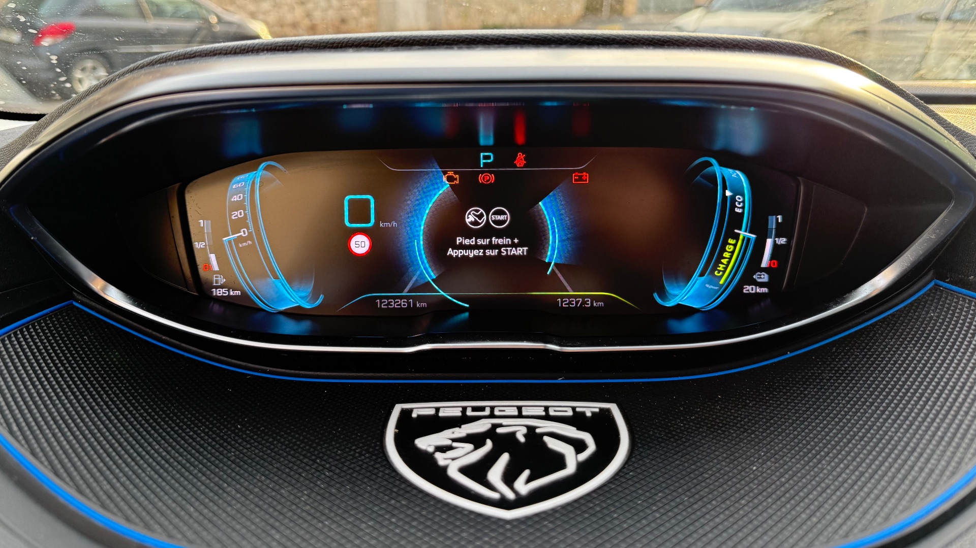 Peugeot 3008 1.6 HYBRID RECHARGEABLE e-EAT8 225ch ALLURE