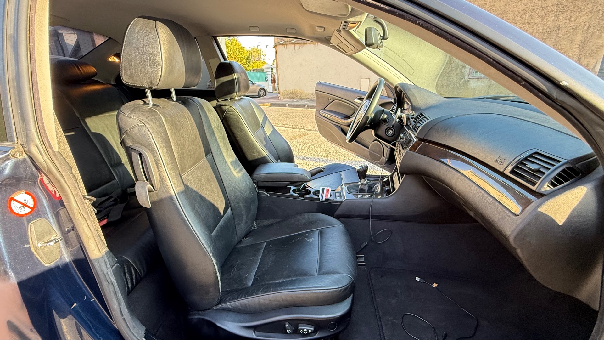 BMW Série 3 323Ci 2.5i L6 170ch PACK LUXE
