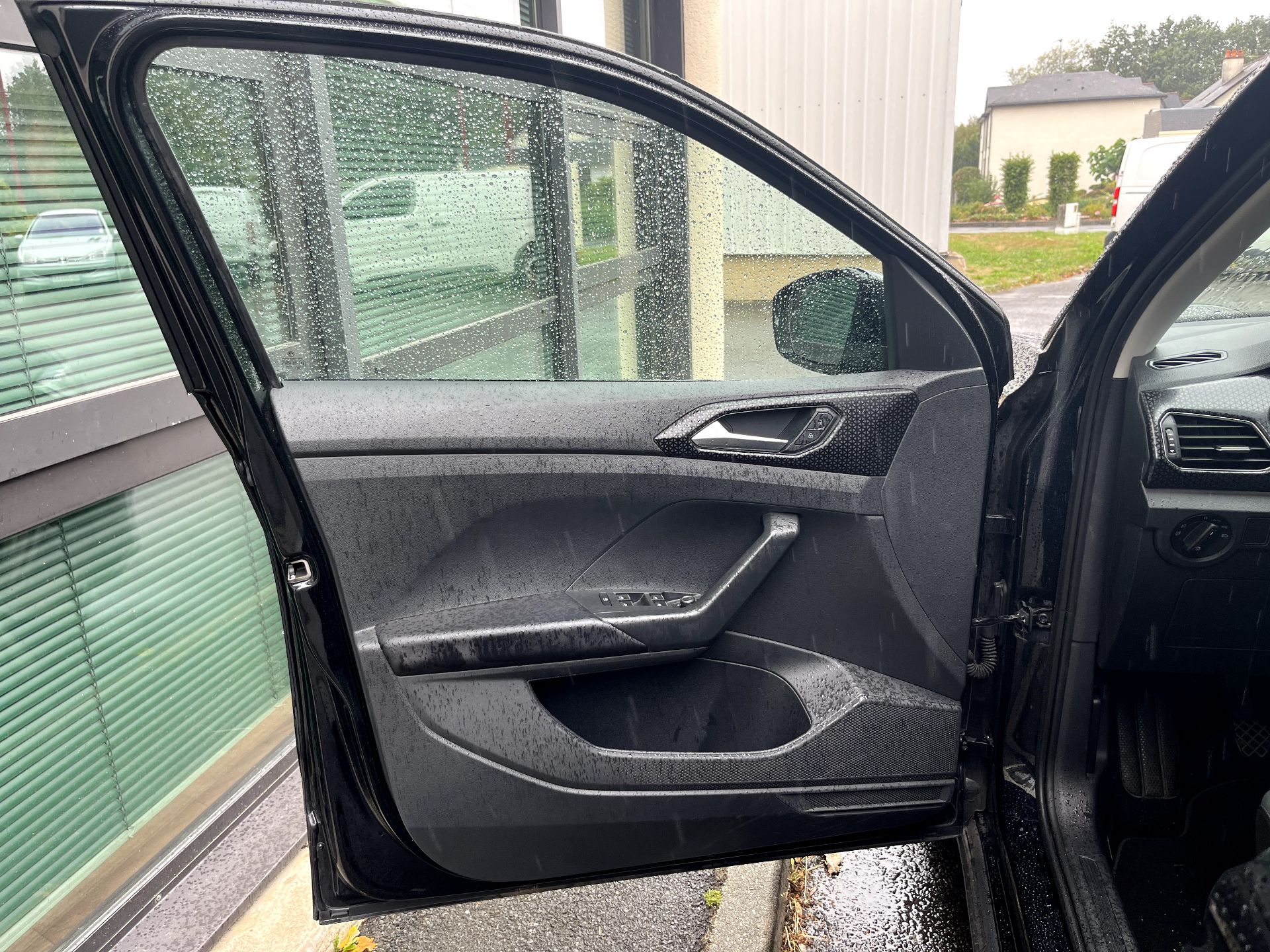 volkswagen T-Cross 110CH 110ch R-Line Tech