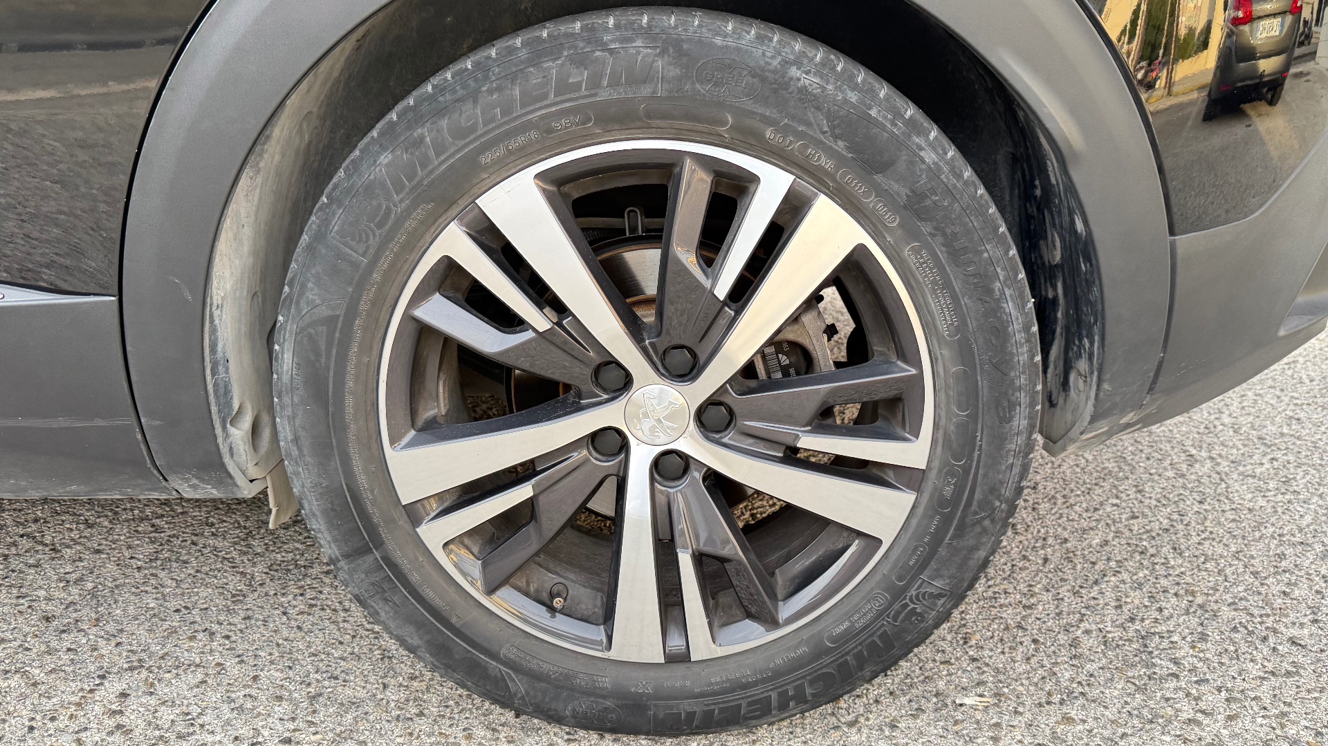 Peugeot 3008 1.6 HYBRID RECHARGEABLE e-EAT8 225ch ALLURE