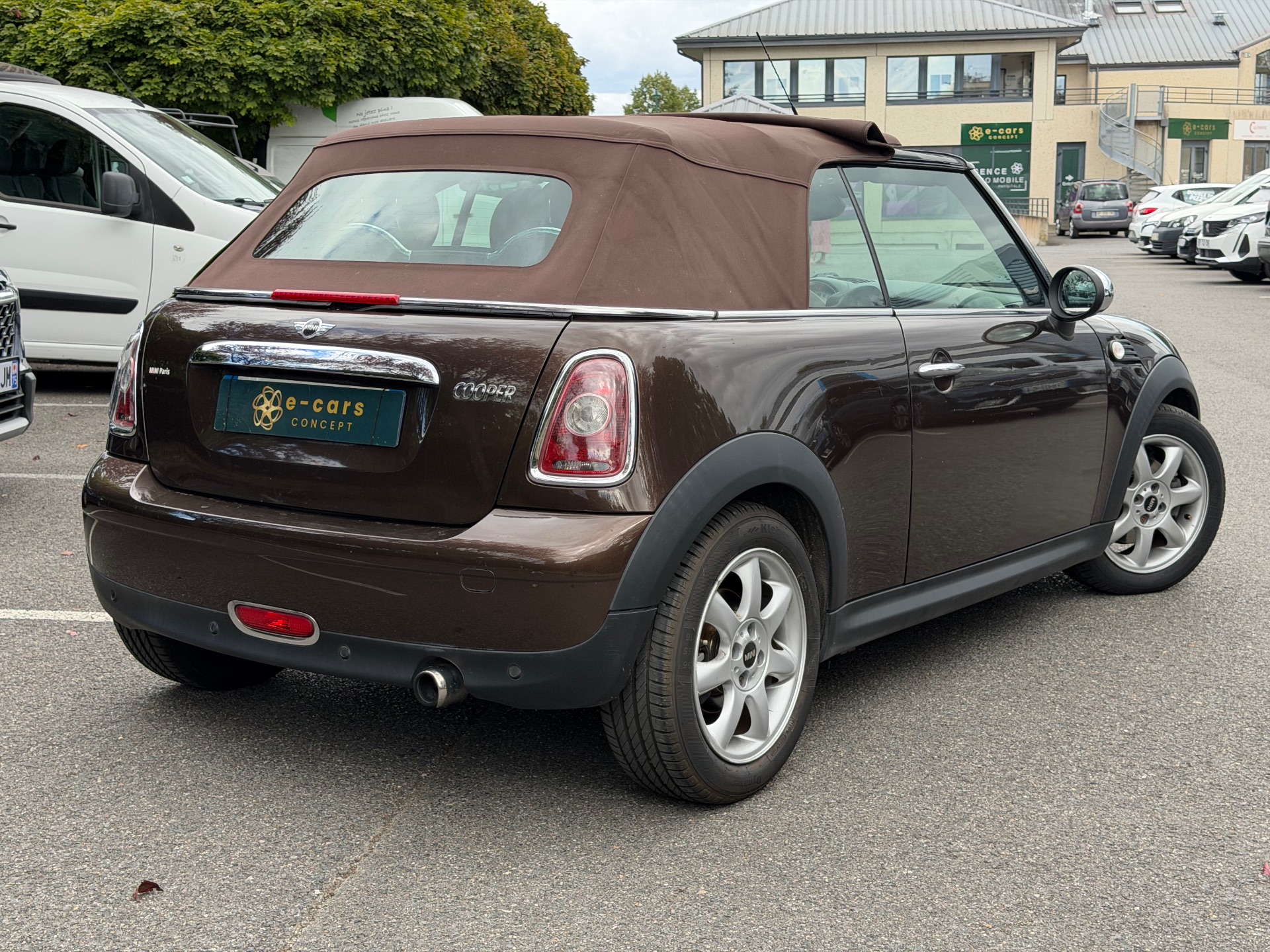 Mini Mini 2 Cabriolet Cooper 1.6 i 16V 120 cv 120ch CHILI