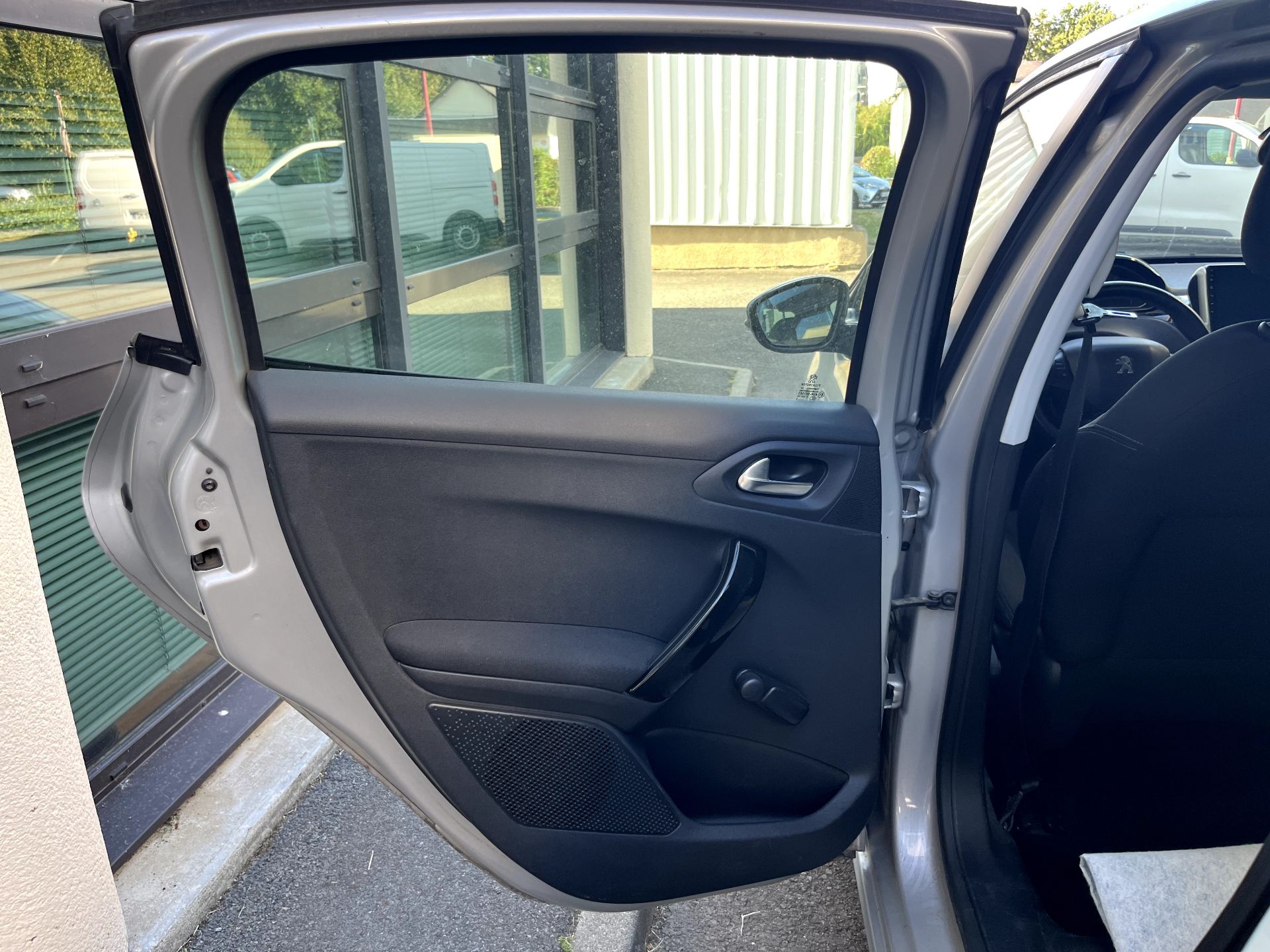 Peugeot 208 1.4L HDi 68ch