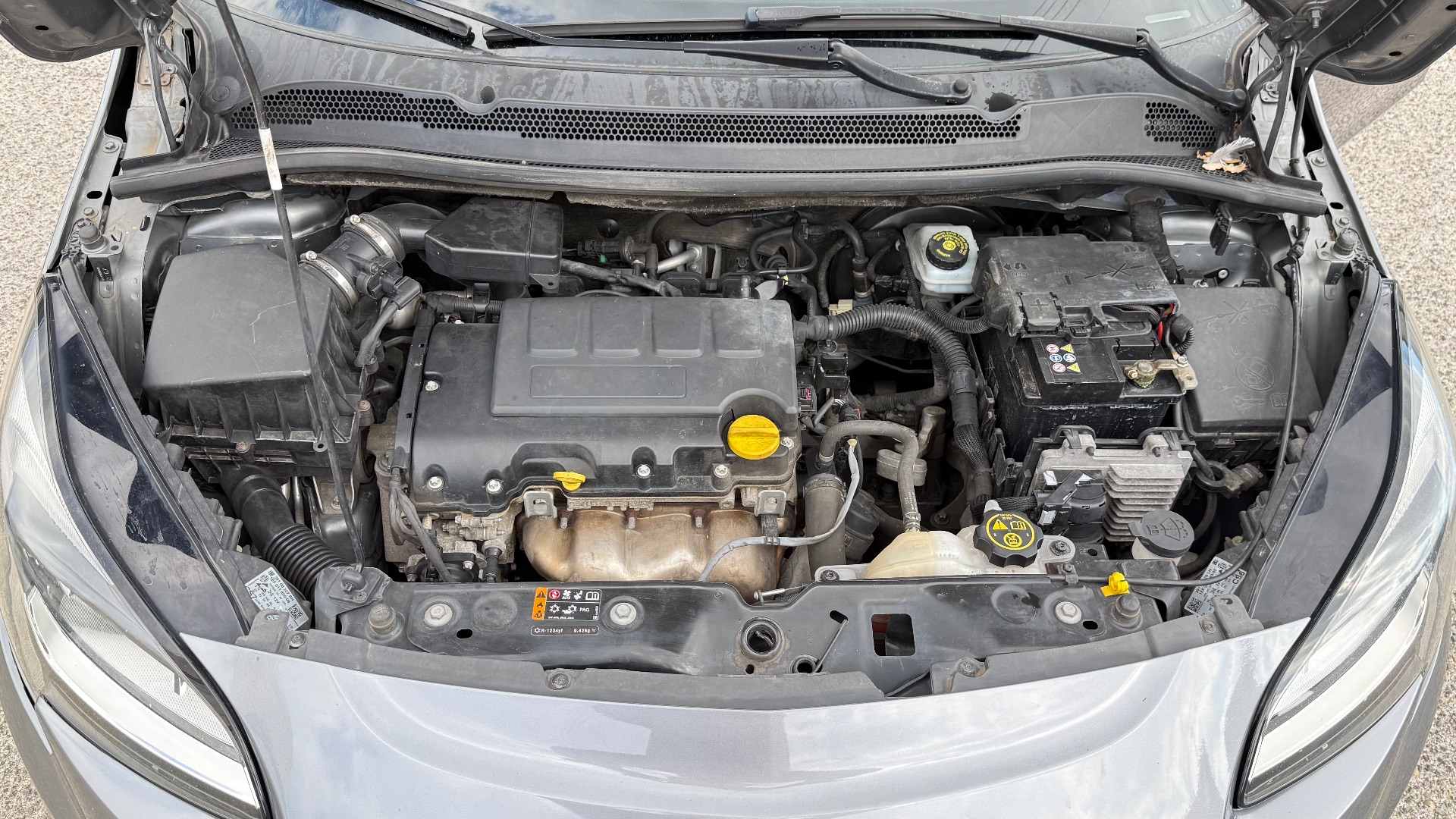 Opel Corsa 1.4i 90ch COLOR EDITION