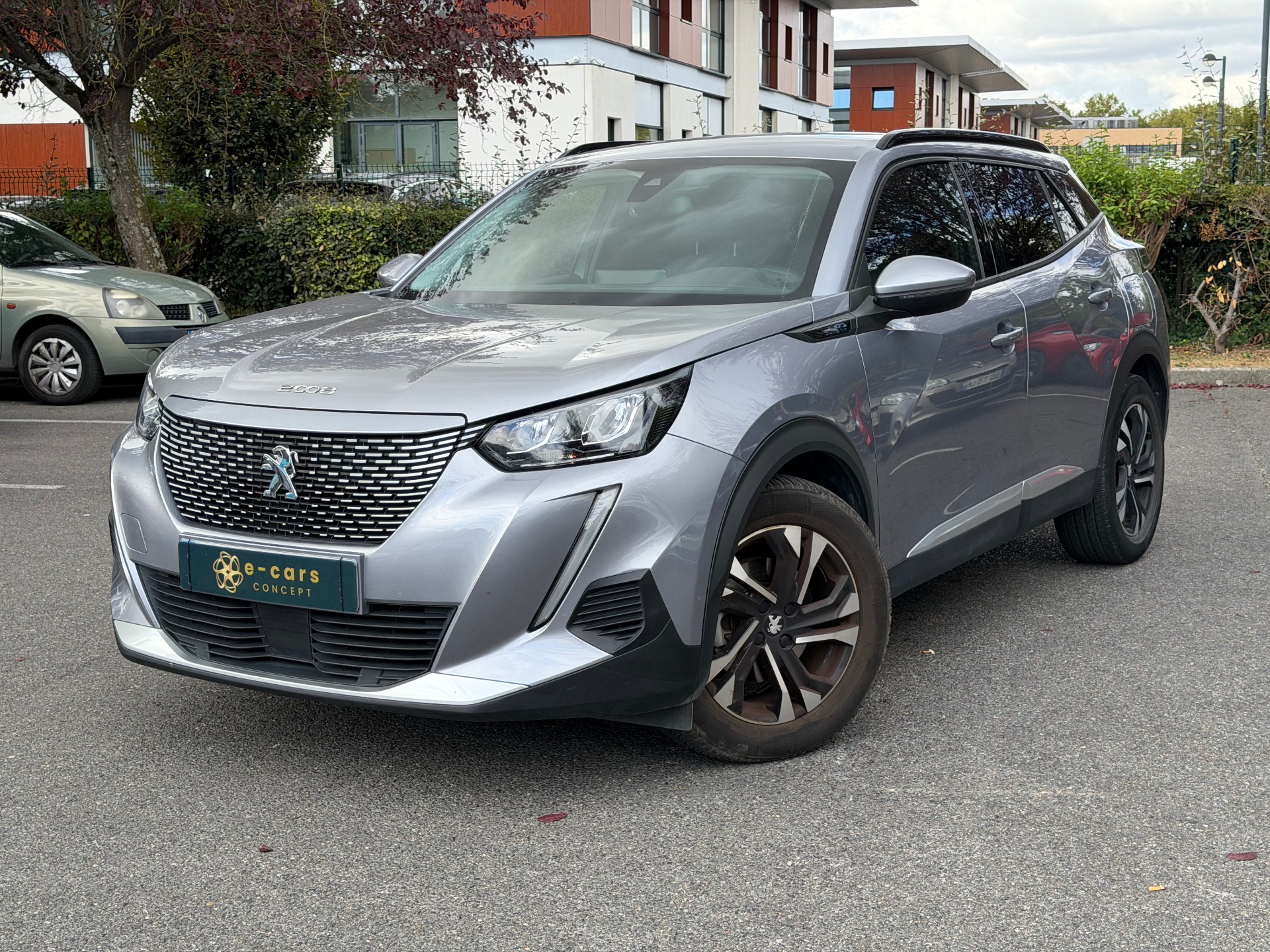 Peugeot 2008 5HB e-2008 100kW 136 cv Boîte auto 136ch ALLURE