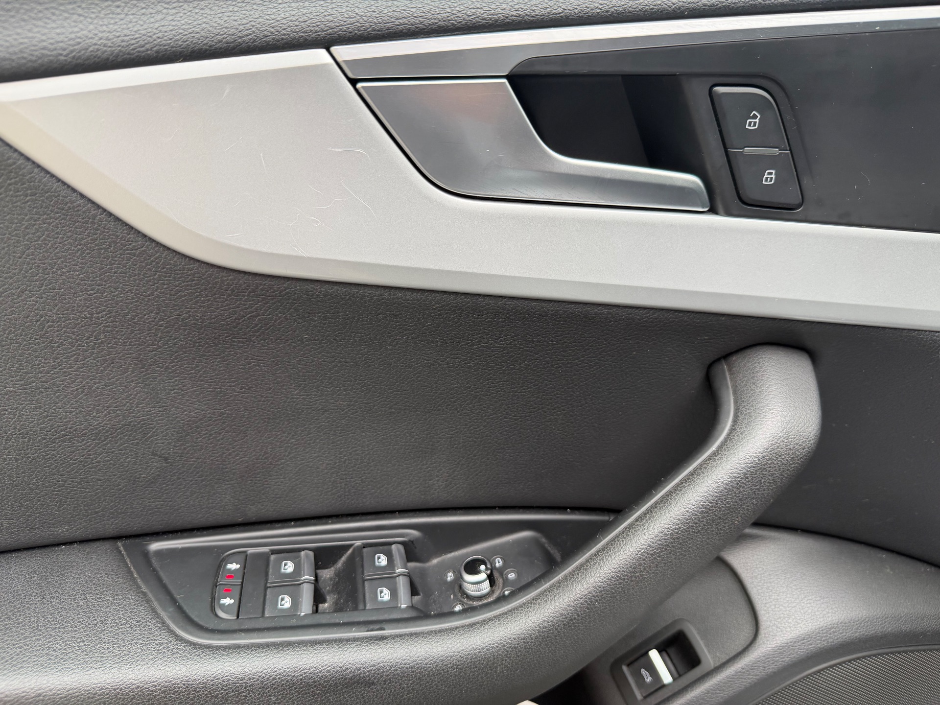 Audi A4 2.0 tdi BUSINESS LINE