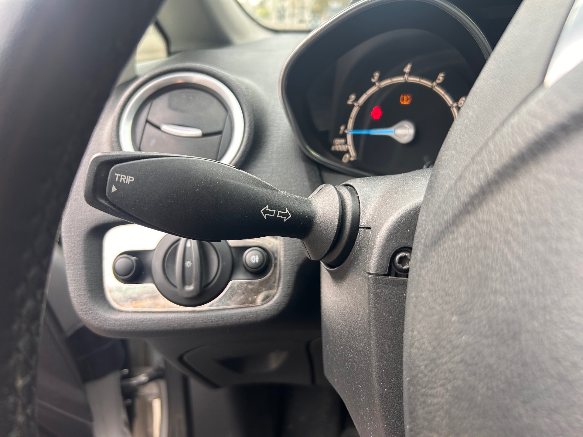 Ford Fiesta 1.0 sci 80ch titanium