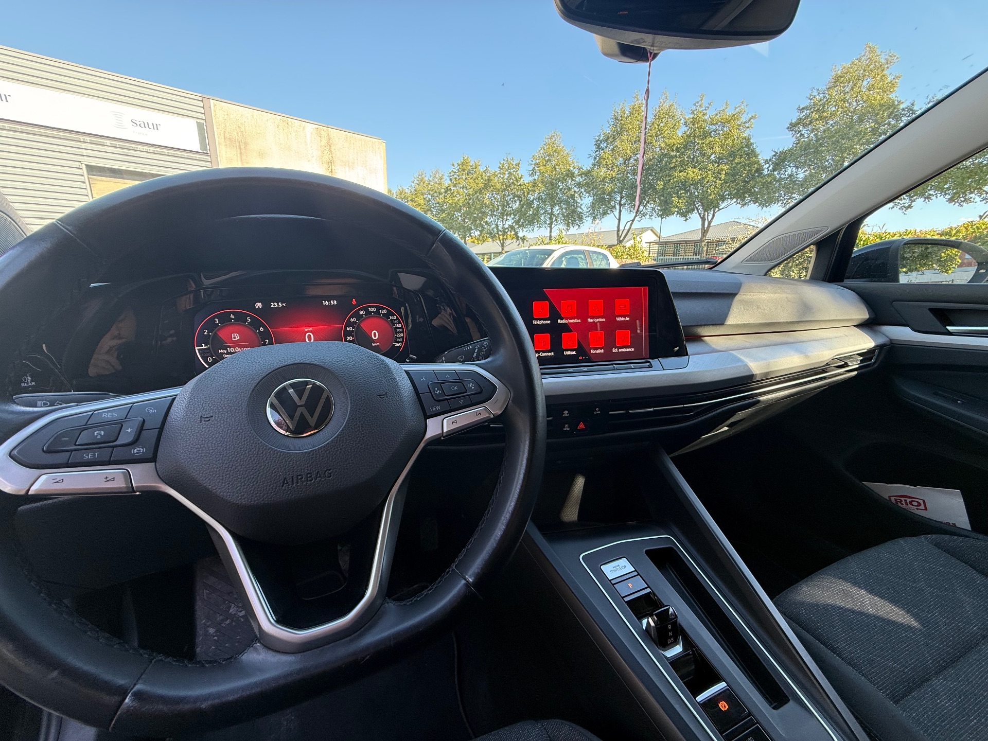 Volkswagen Golf 8 1.5 eTSI DSG7 150 ch 150ch Life Business 1st