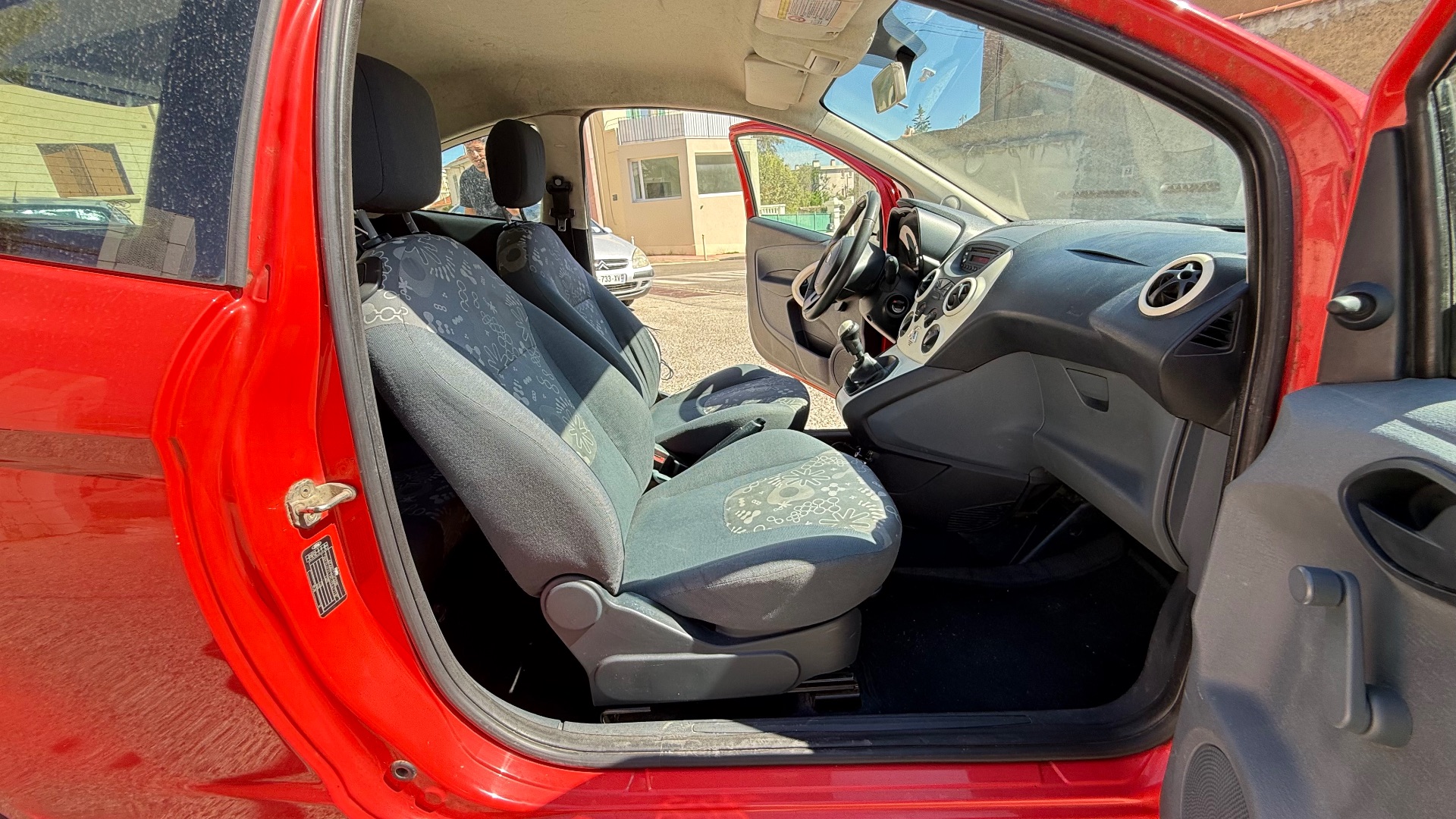 Ford Ka 1.2 ESSENCE 69ch TITANIUM