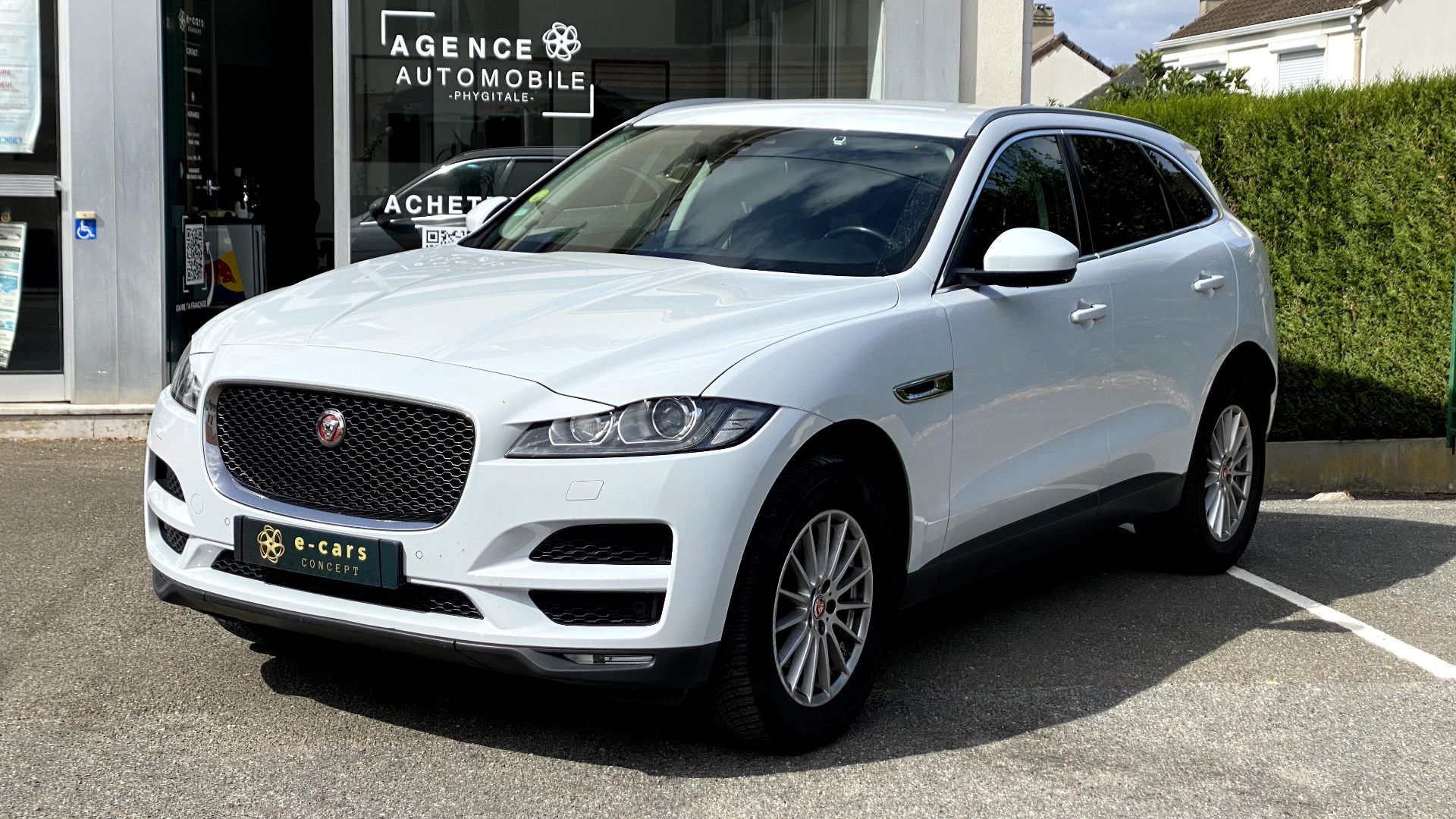 Jaguar F-Pace 2.0D 180ch Pure 4×4