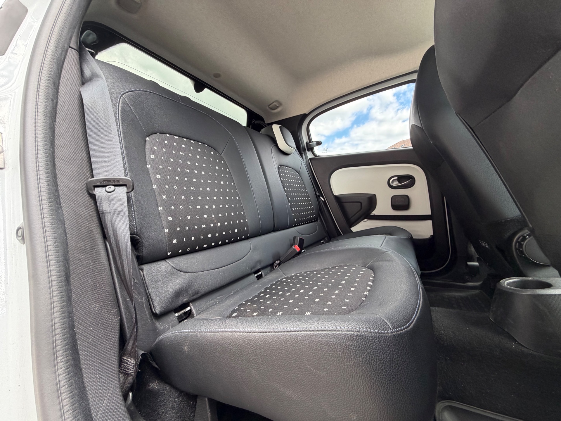 Renault Twingo 0.9 TCE 95ch SIGNATURE