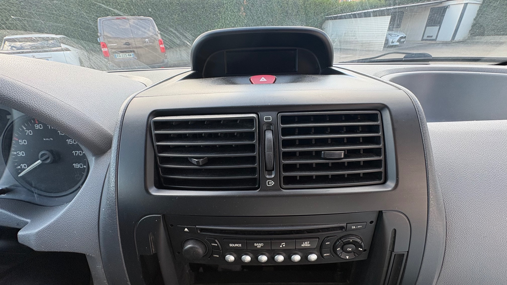 Peugeot Expert 2.0l HDI 136ch L2H1 cabine rallongé