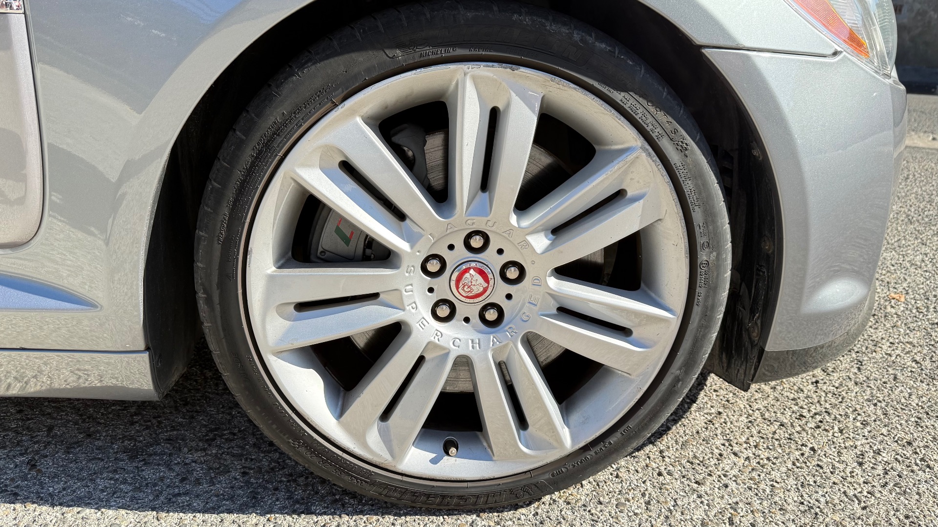 Jaguar XF 5.0 V8 510ch R SUPERCHARGED