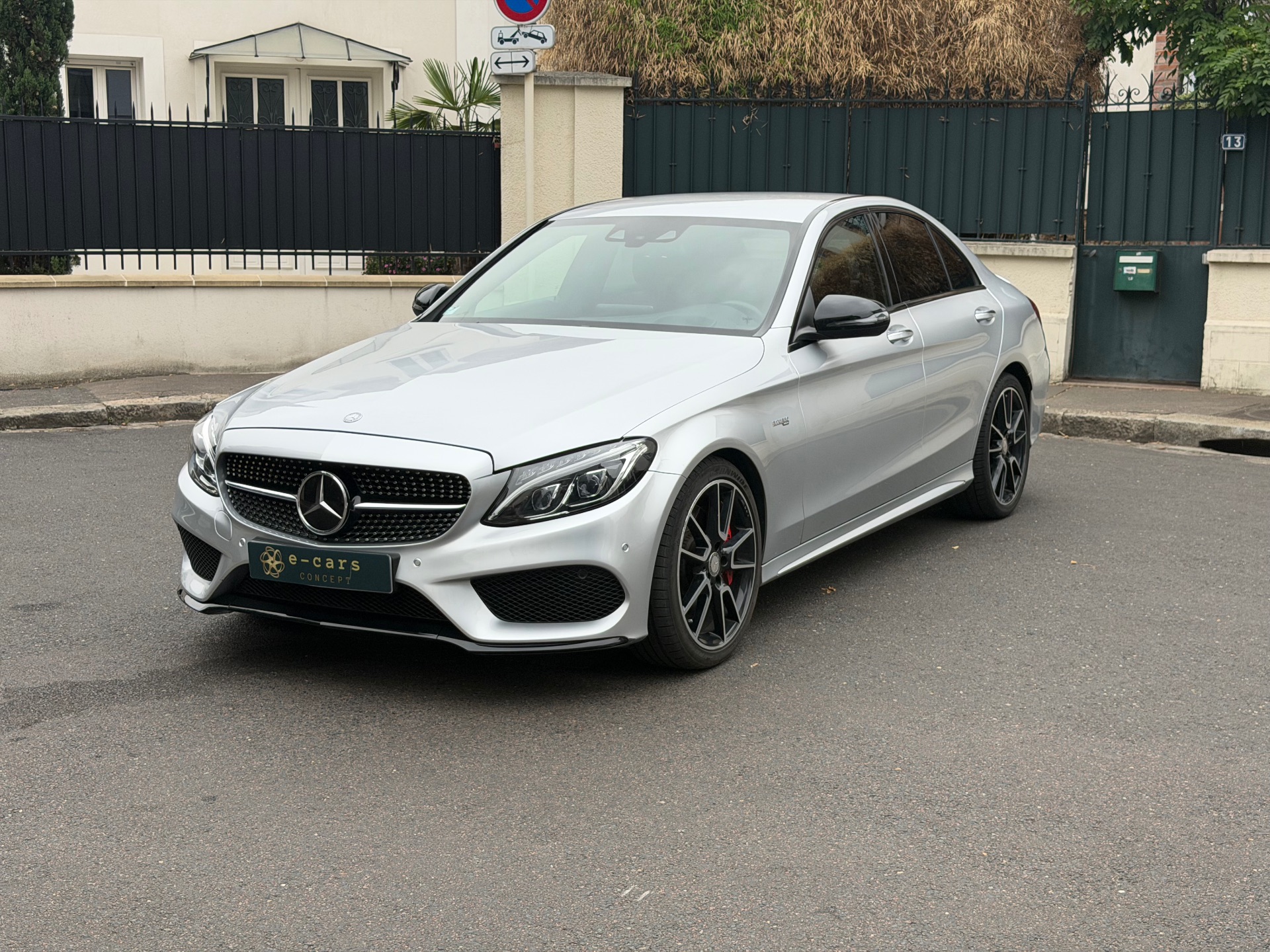 Mercedes-Benz Classe C 3.0 V6 biturbo 367ch 43 AMG