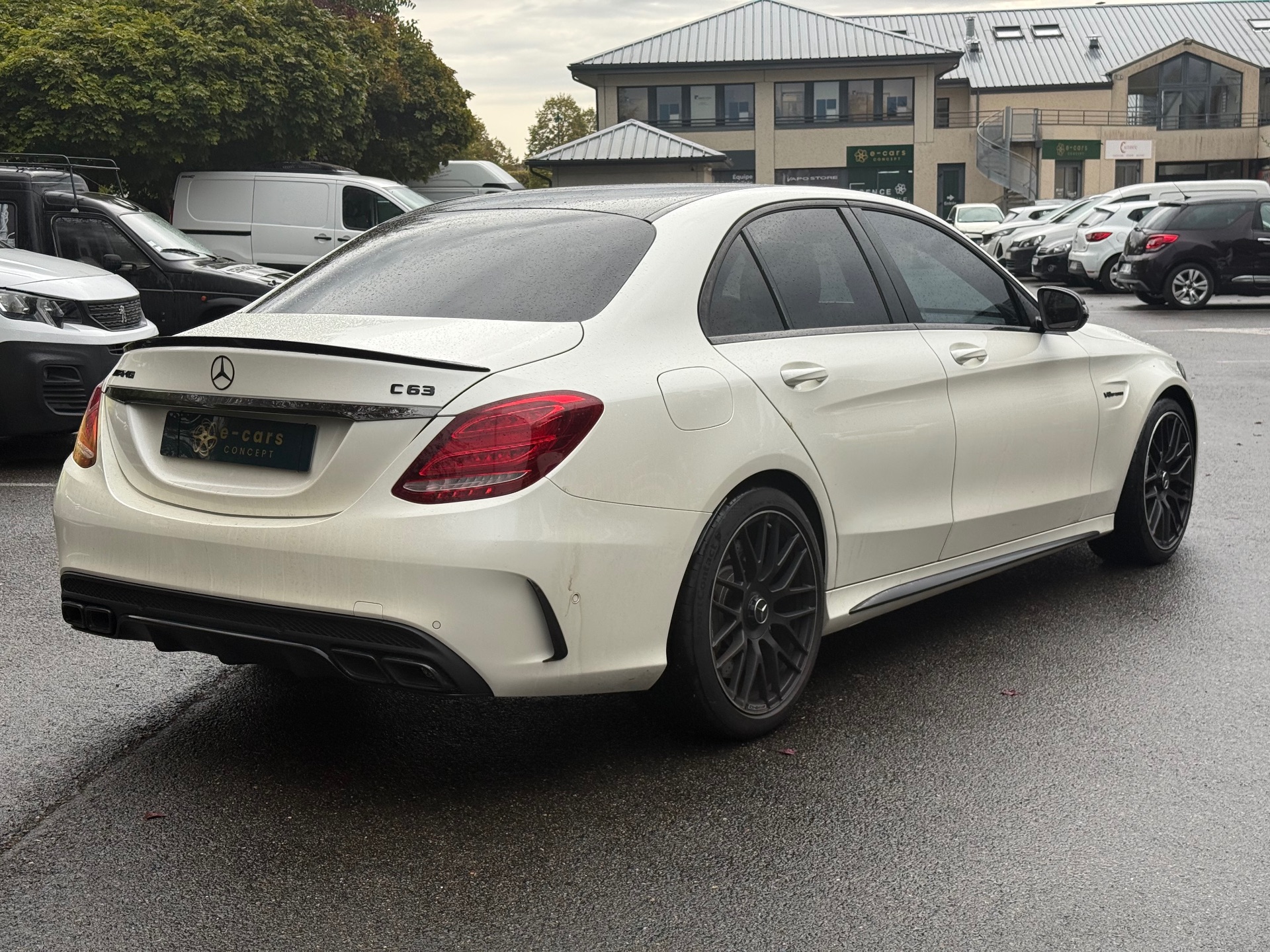 Mercedes-Benz Classe C 4.0 V8 476ch AMG