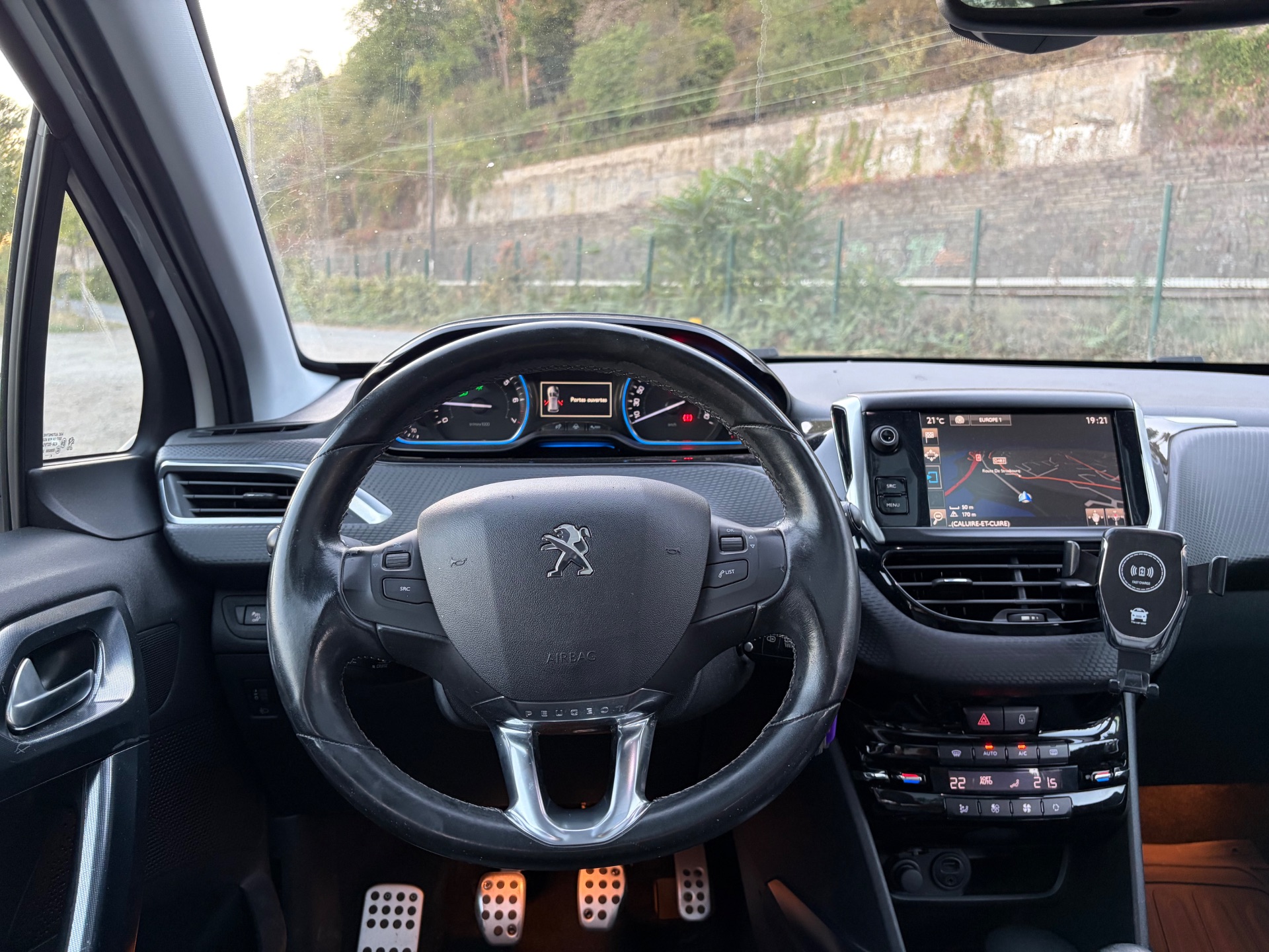 Peugeot 2008 1,6 Vti 120ch Feline Titane