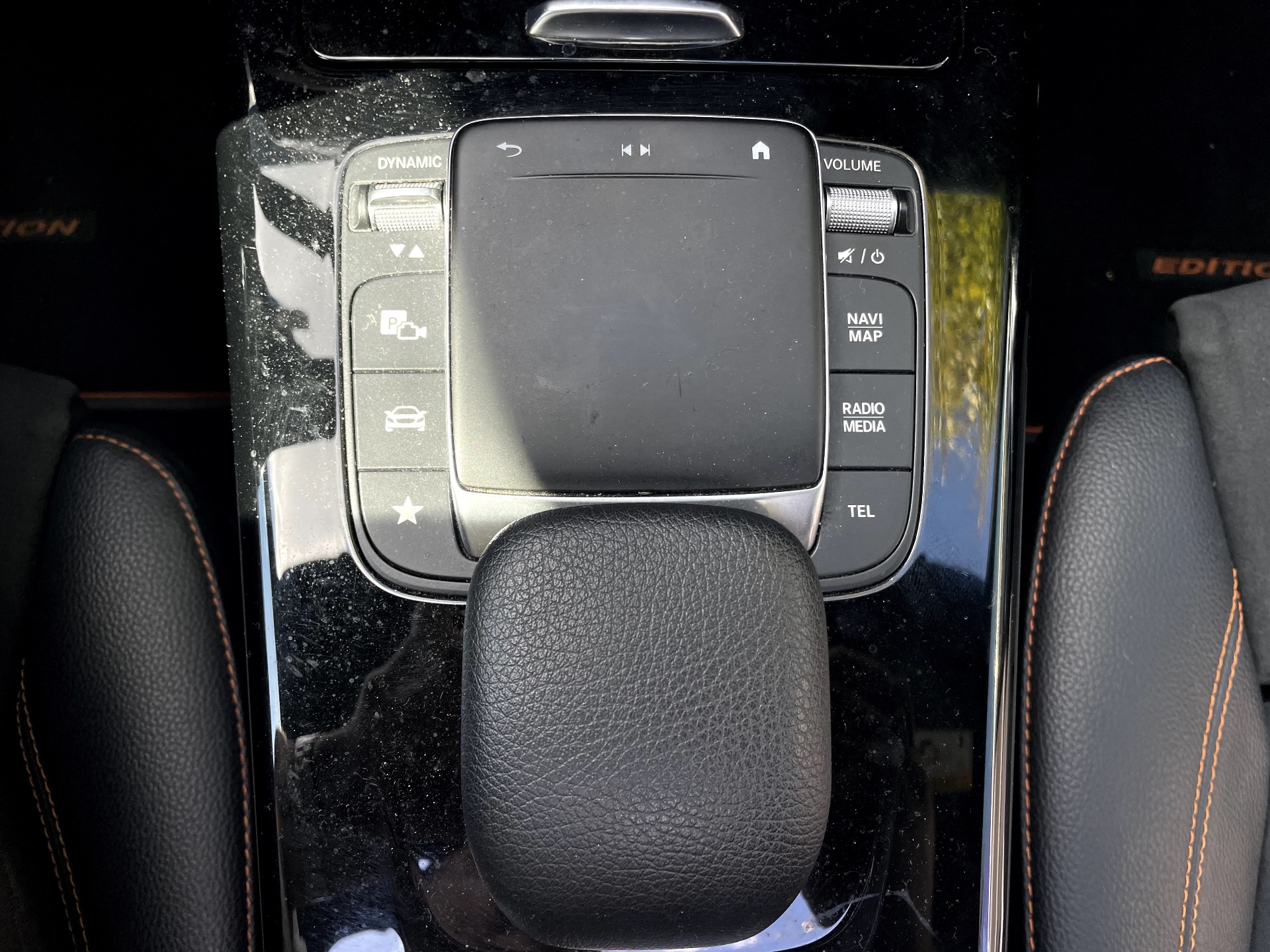 Mercedes-Benz CLA 200 1.3i 16V 7G-DCT 163ch AMG LINE