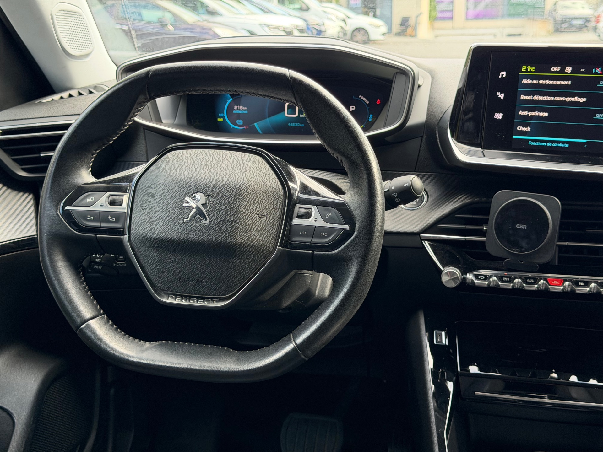Peugeot 2008 5HB e-2008 100kW 136 cv Boîte auto 136ch ALLURE