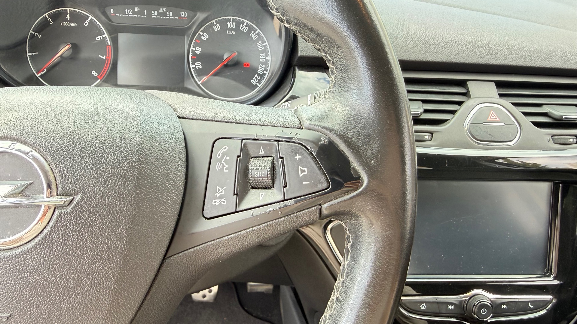 Opel Corsa 1.4i 90ch COLOR EDITION