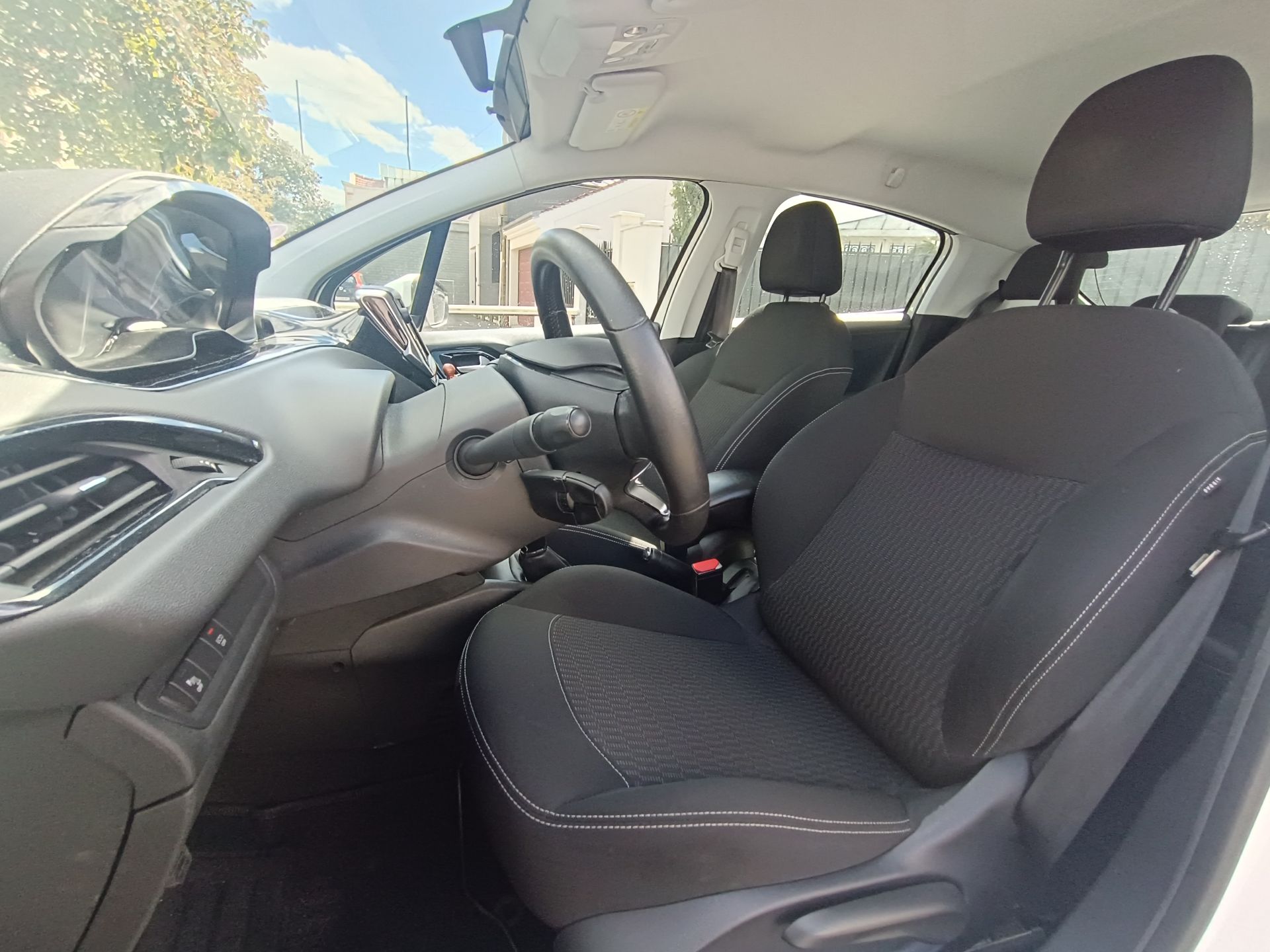 Peugeot 208 1.2 VTI 83ch