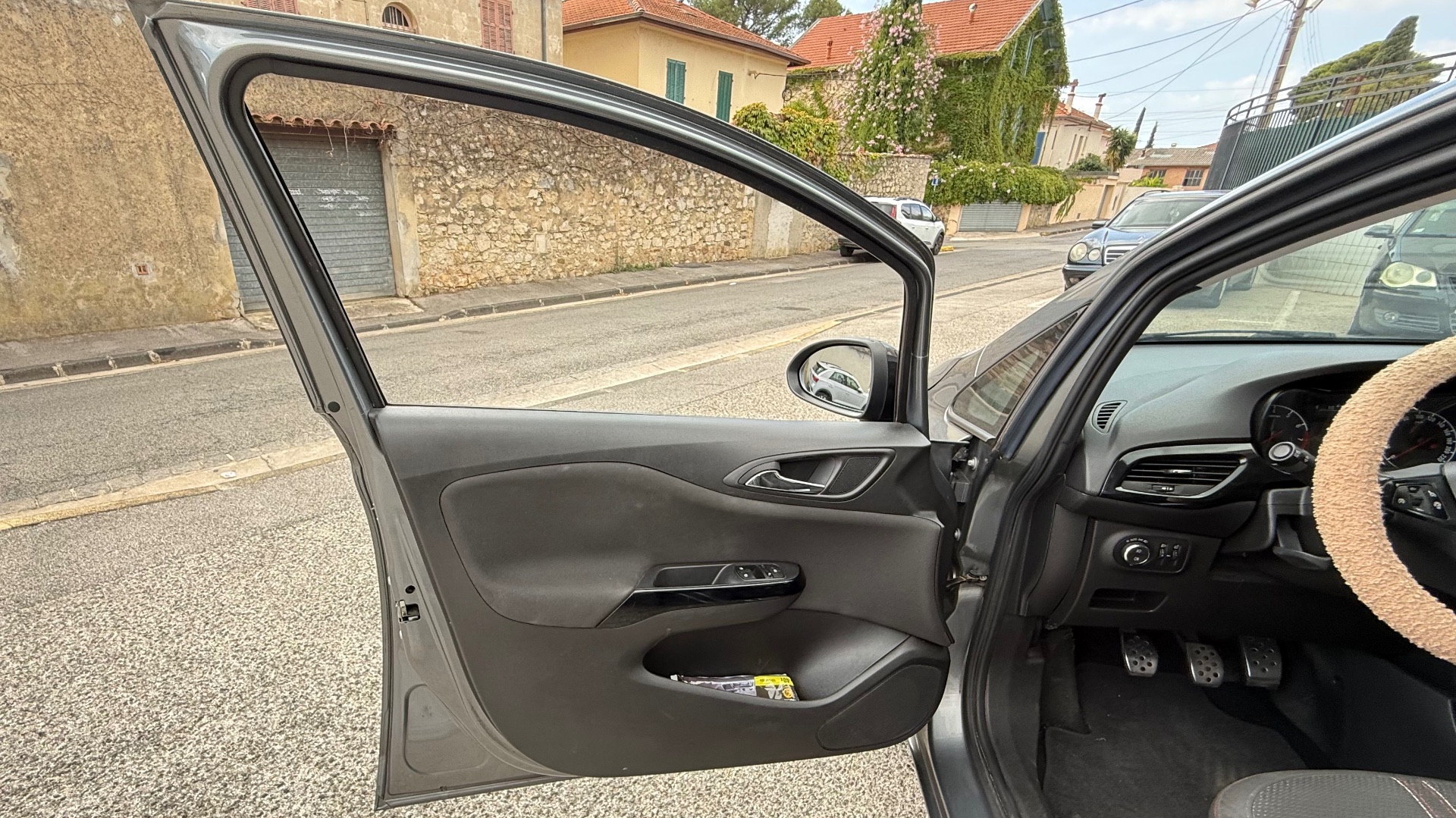 Opel Corsa 1.4i 90ch COLOR EDITION