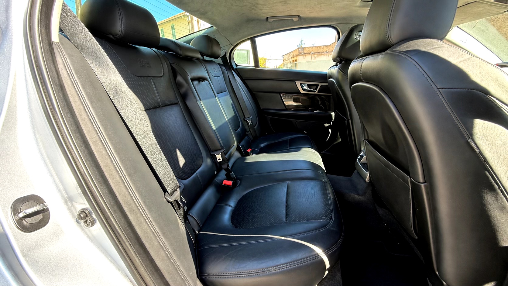 Jaguar XF 5.0 V8 510ch R SUPERCHARGED